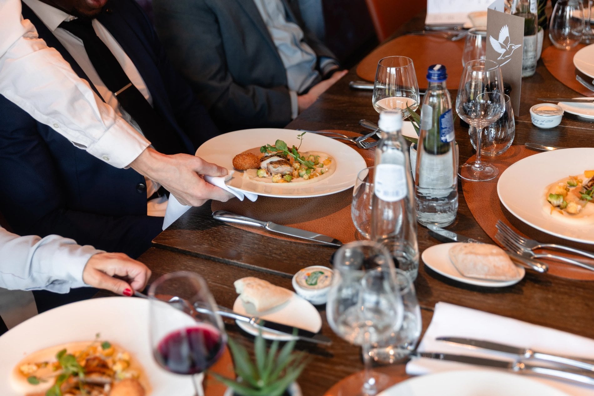 6c9ed432-23a9-4400-a35e-b50c2faa6fef