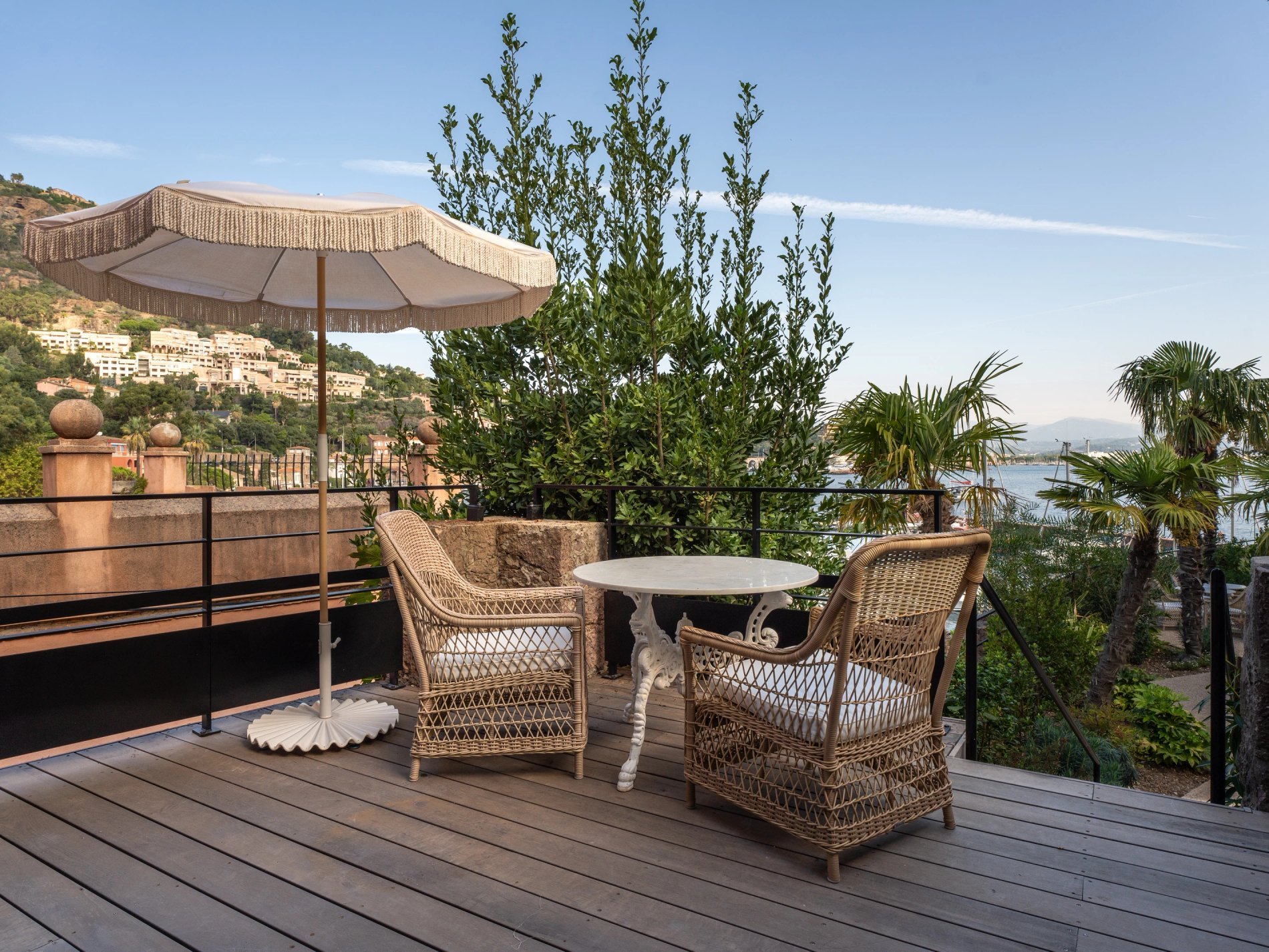 6cb154ff-a90a-4e55-912b-104d850badbf