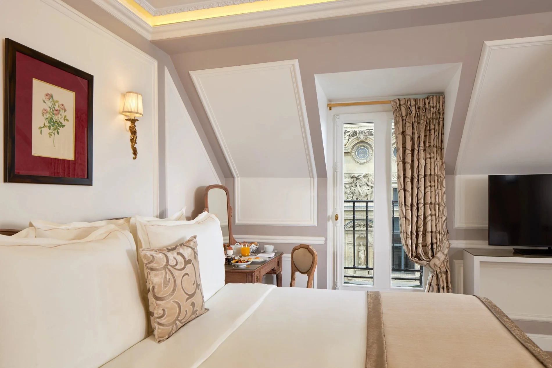 6d01d69e-d627-41e5-8877-4af44a6d9607