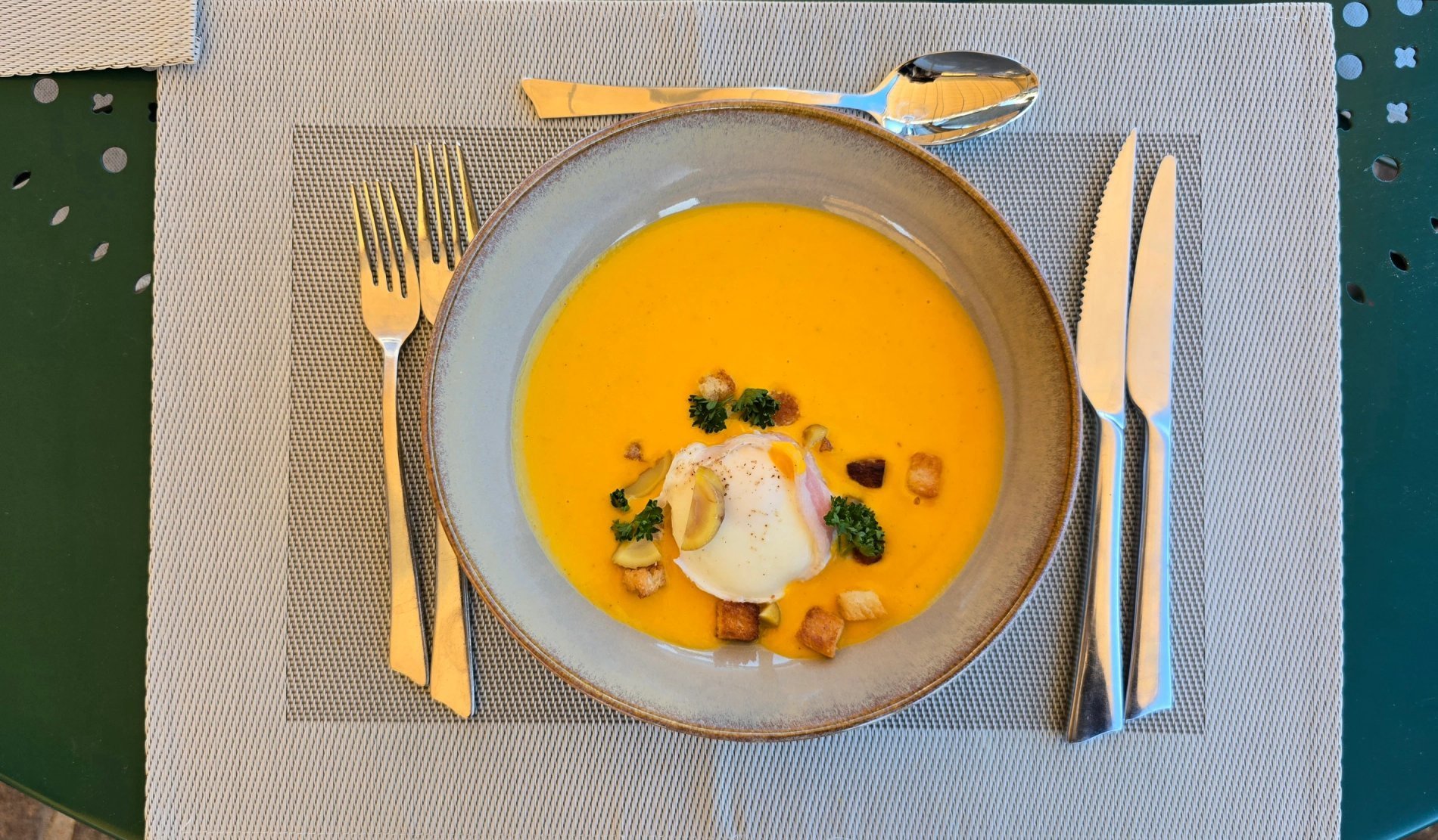 6d30acd0-df92-498f-9dfa-b0a773eb8a39