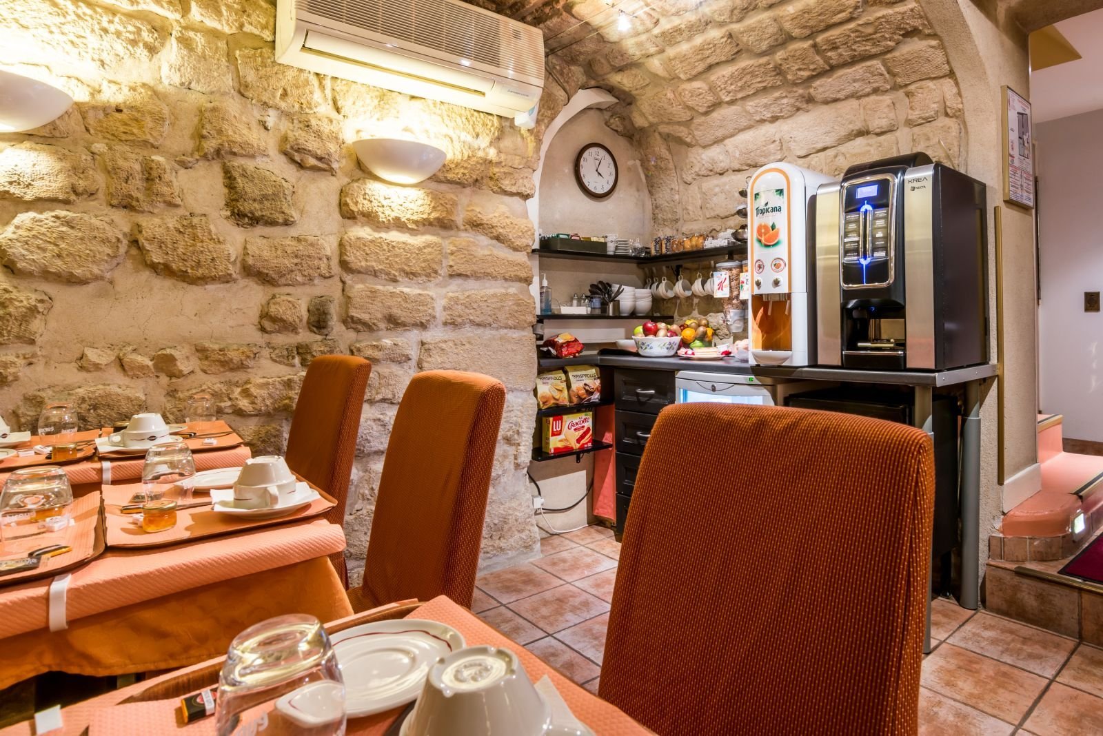 6e7b468d-1963-4658-9722-6ce9da4a2bd3