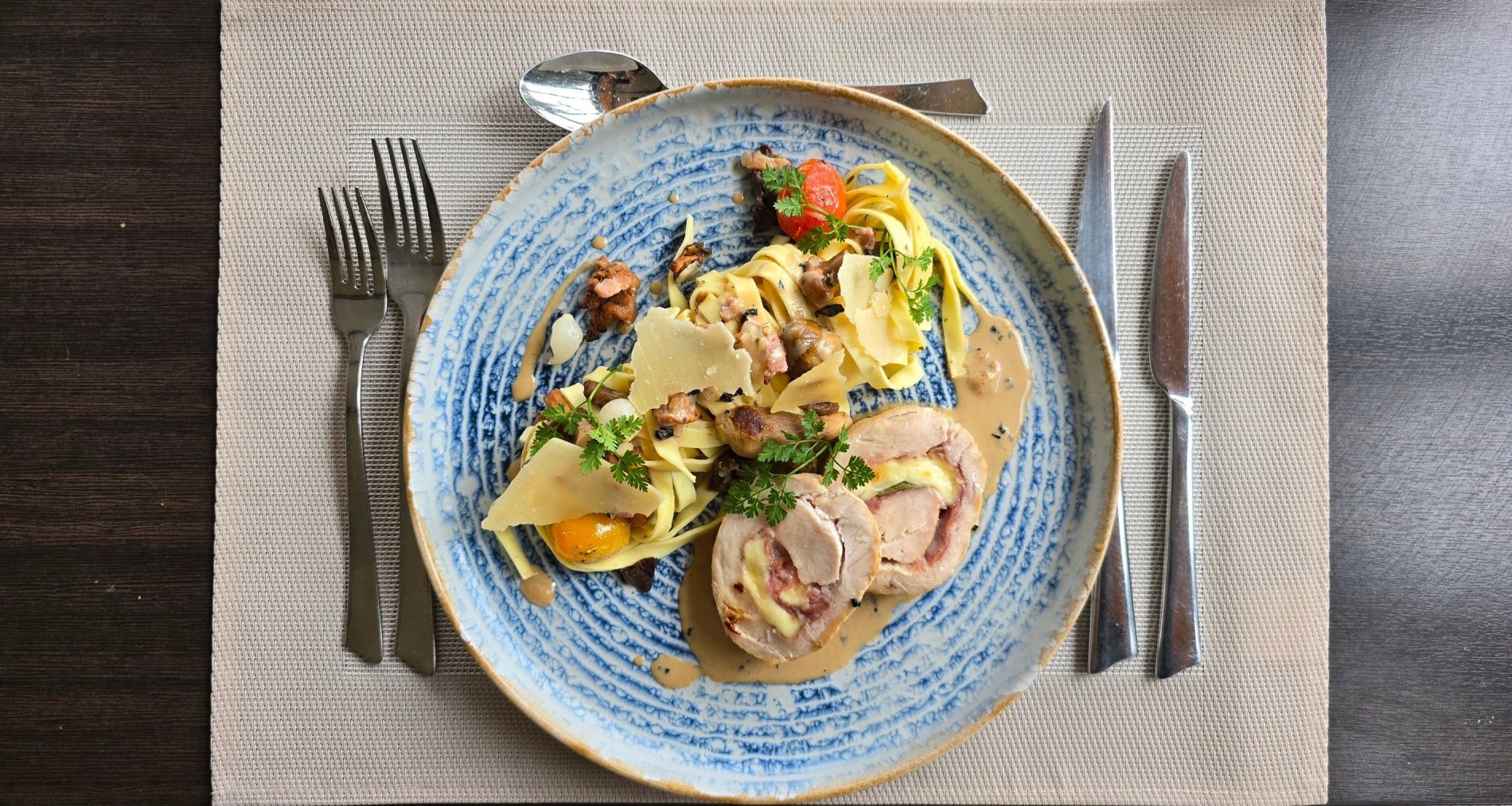 6eb9e100-59a5-485d-acfb-d9f4d8d907b0