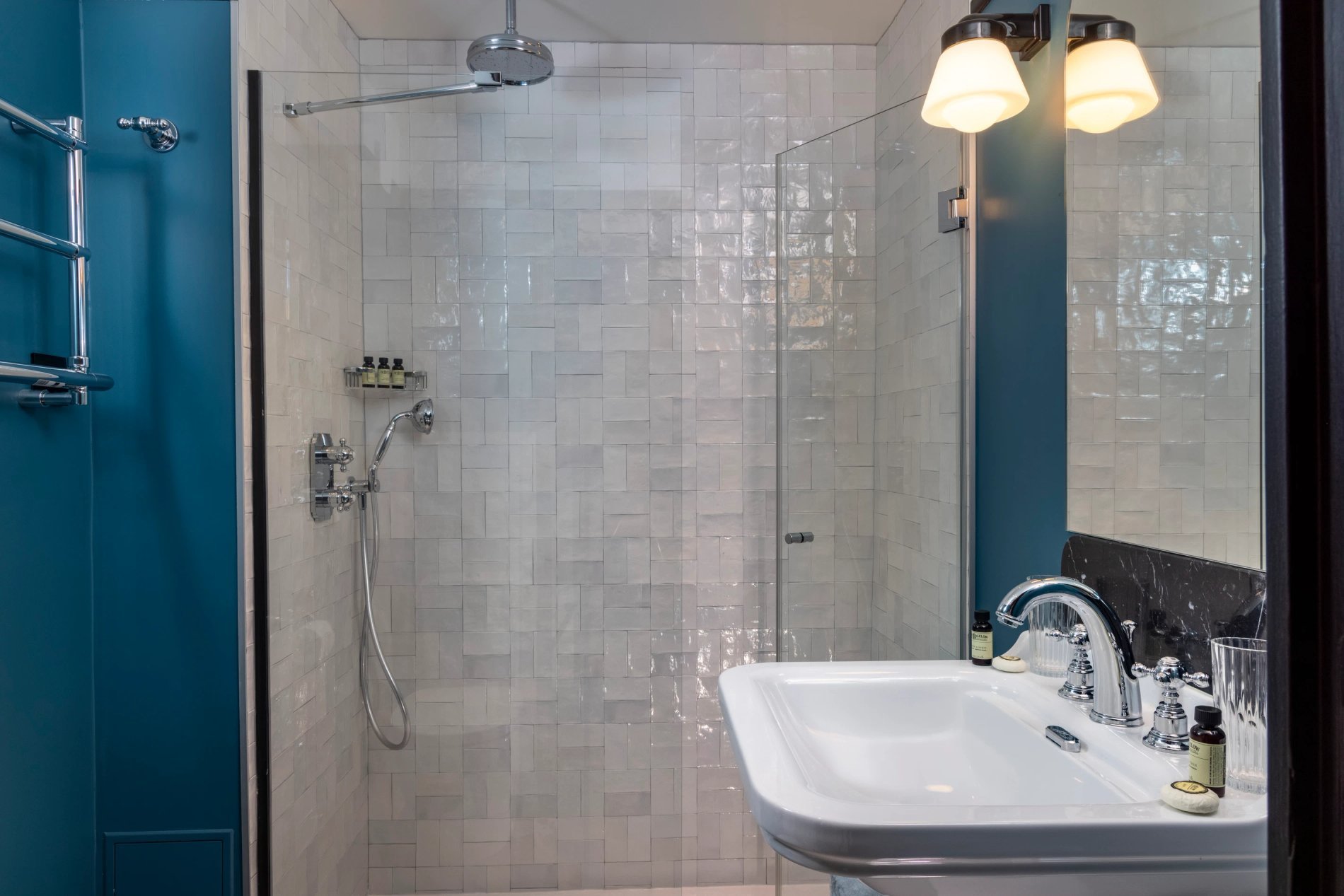 Grand Hotel Chicago Room Bathroom