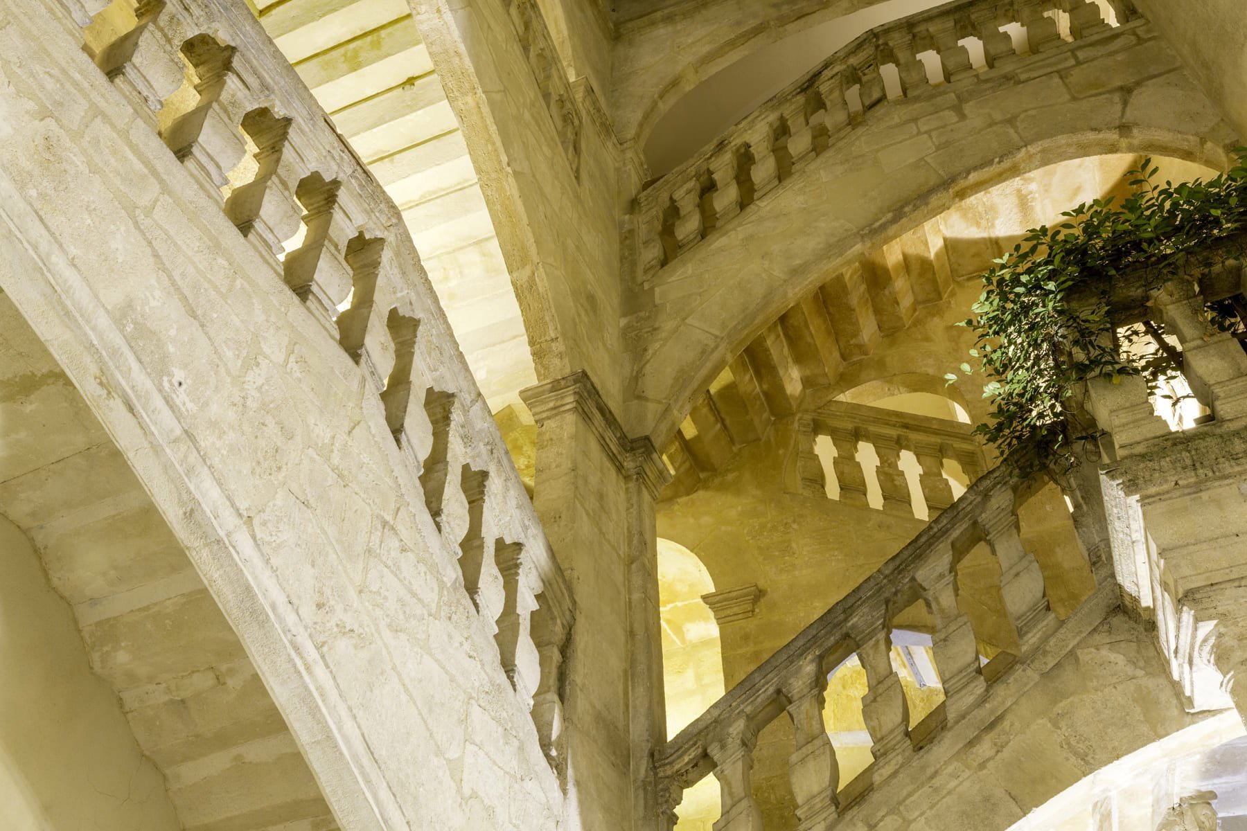 Best Western Marquis de la Baume Stone stairs