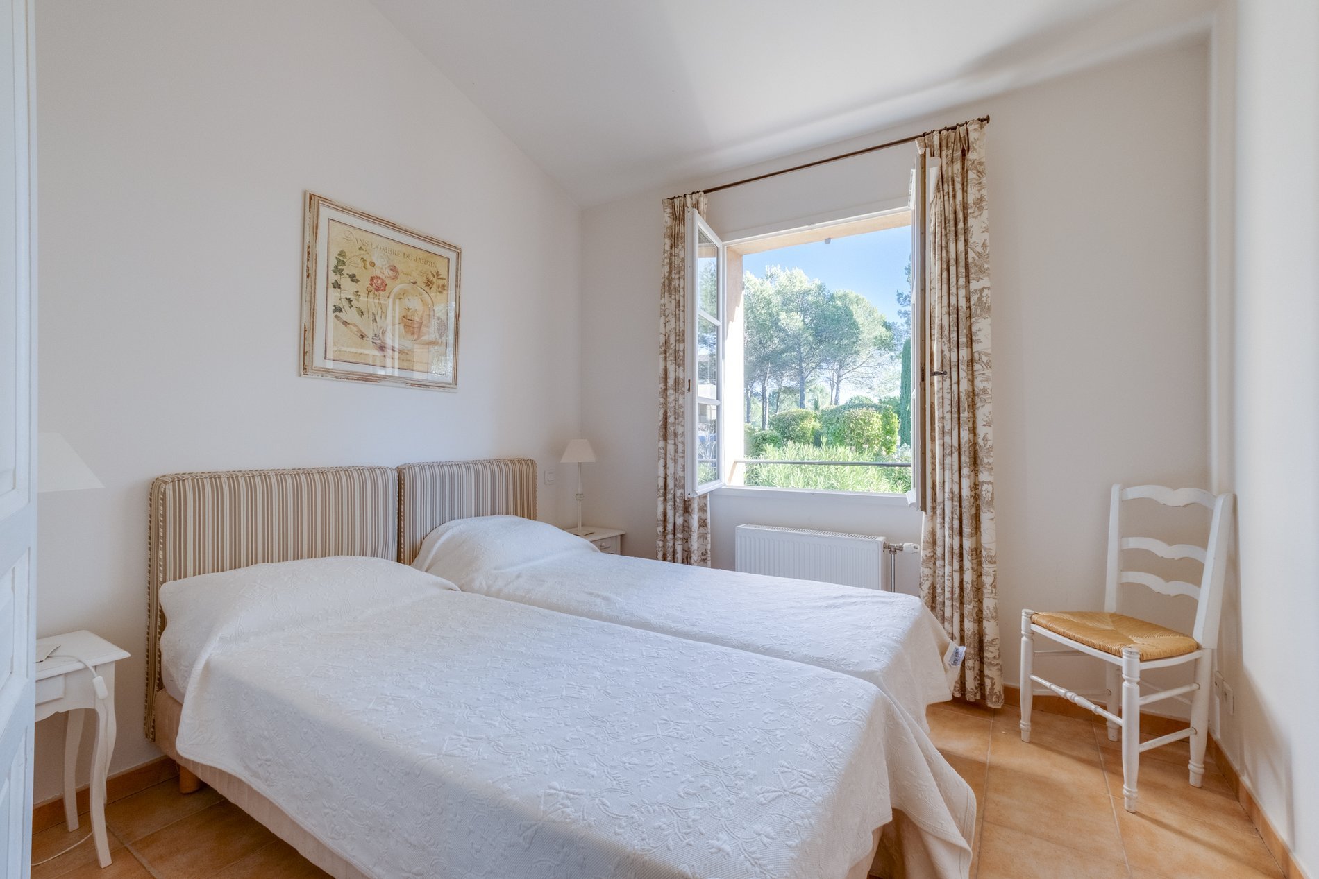 6fc0f270-d928-48f3-85fd-2fb375b1389f