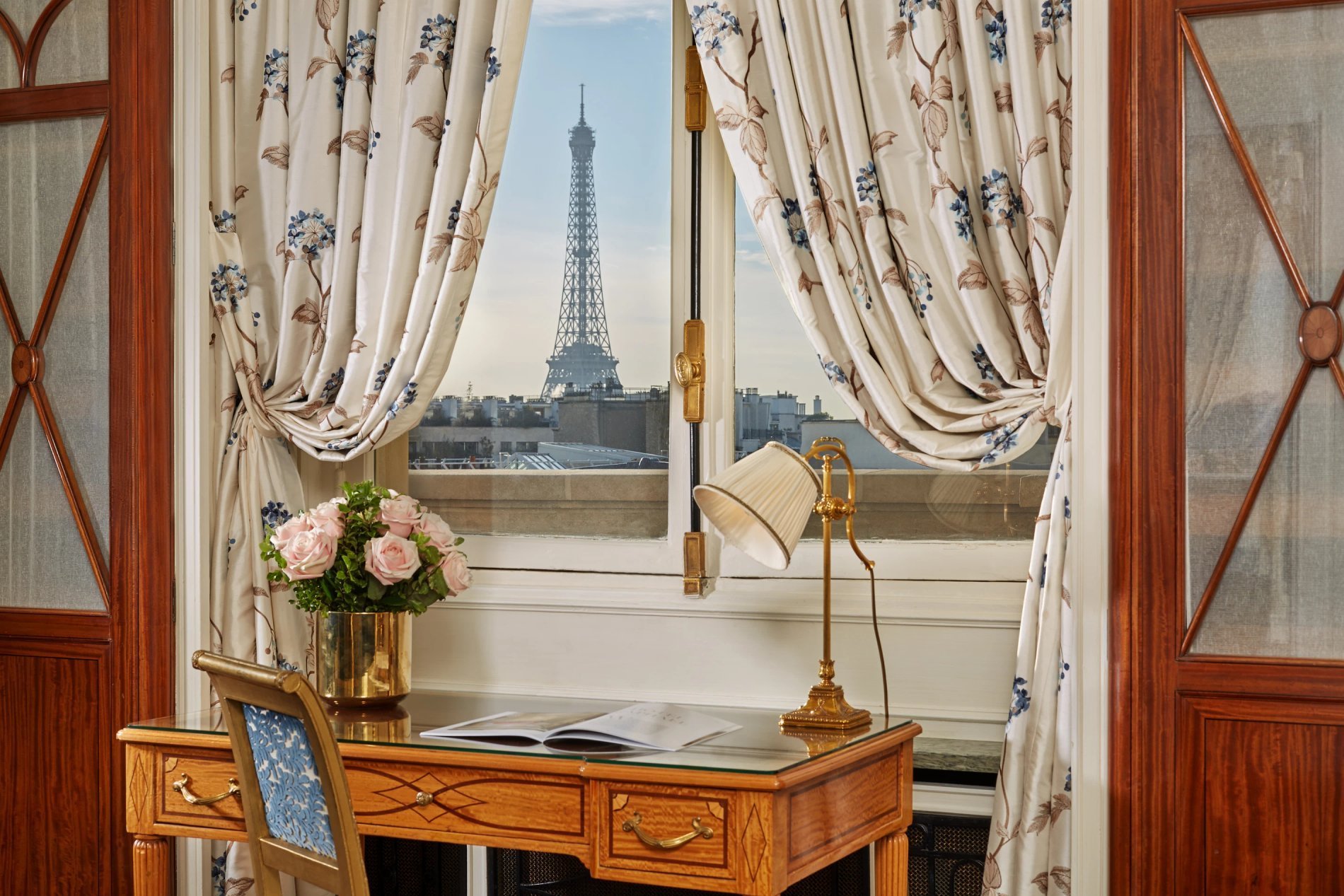 Hotel Raphael Paris | Room with view on the Eiffel Tower
