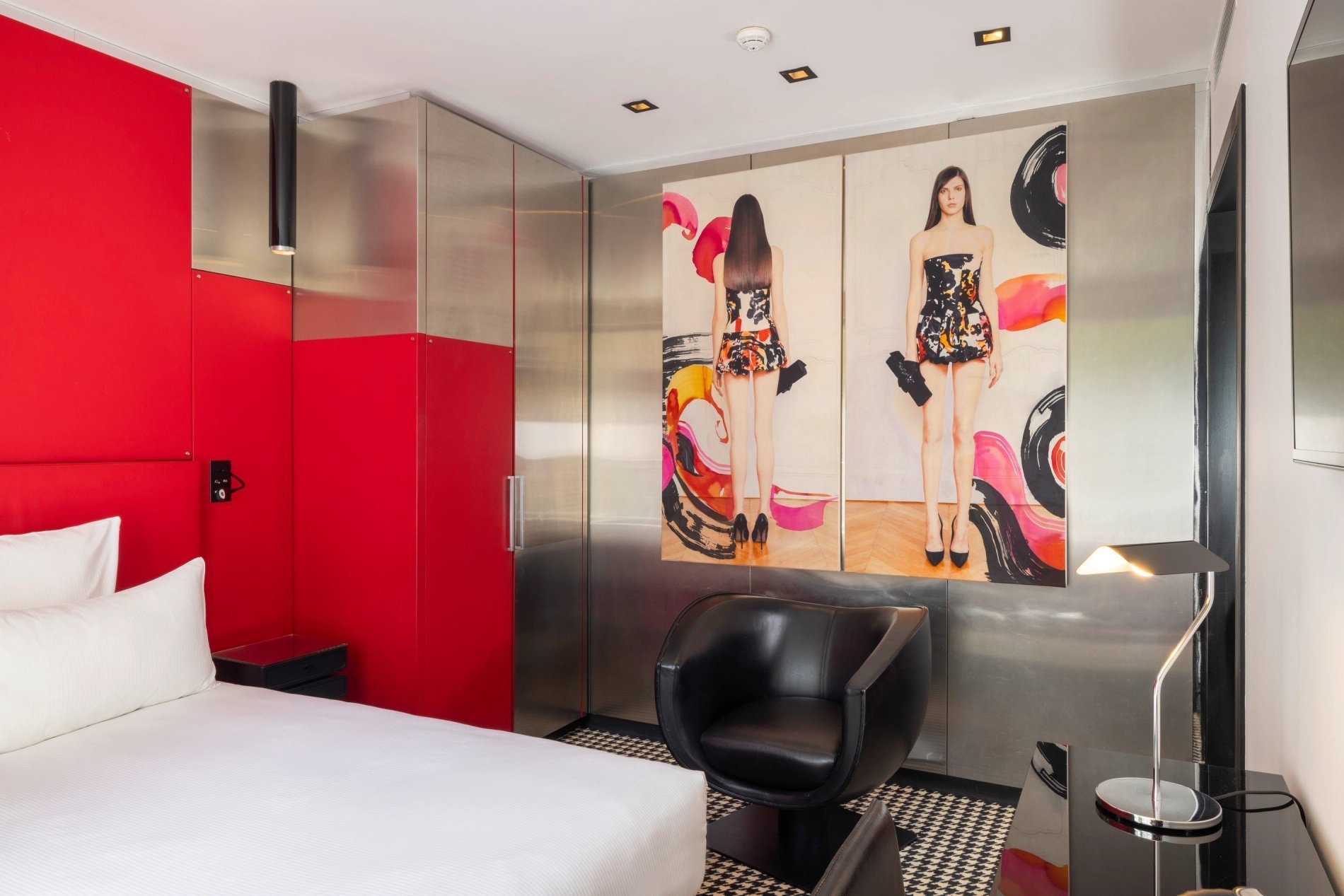 Hôtel Félicien Chambre Classique Couture Bureau Penderie