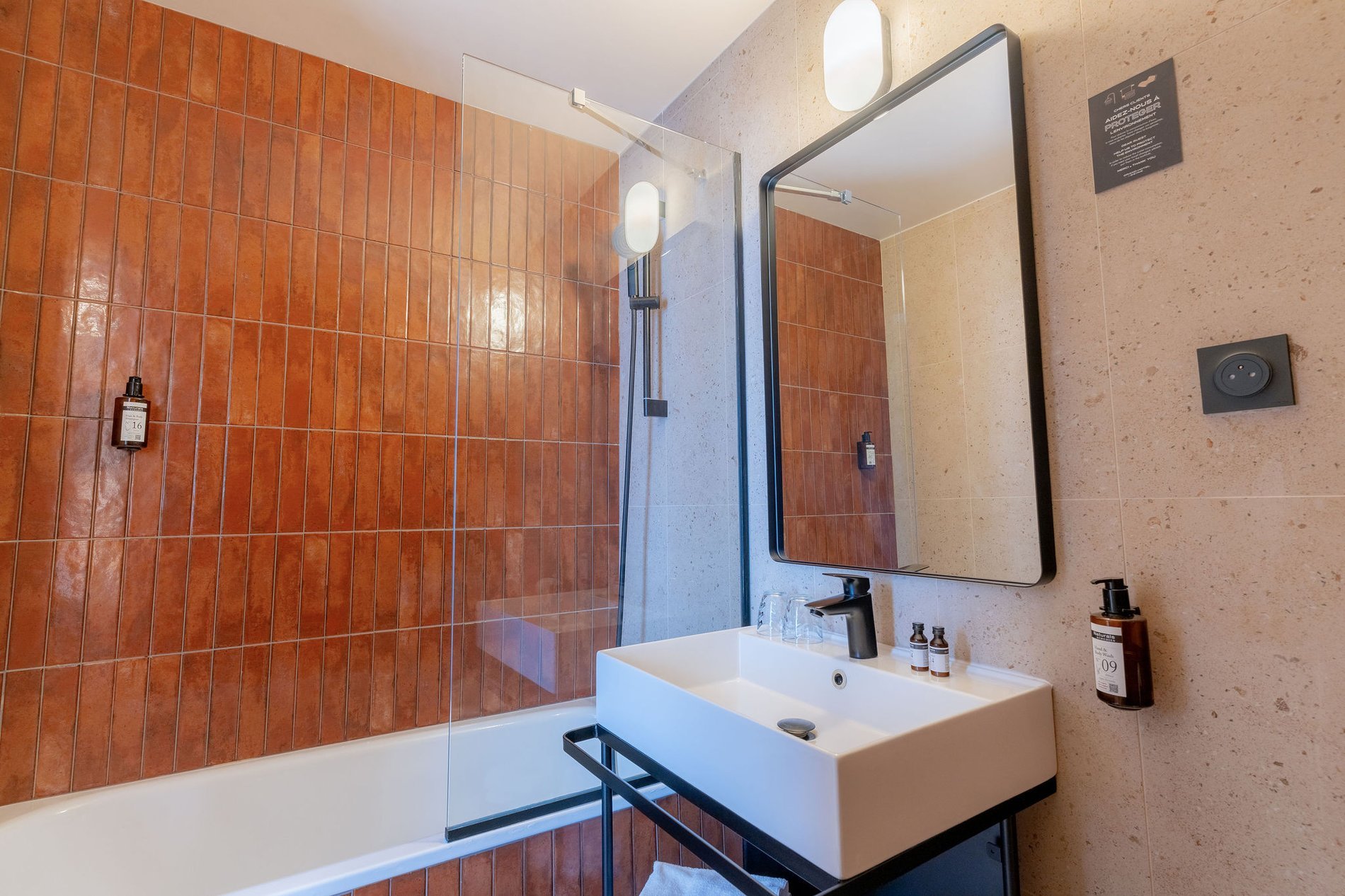 70238e6a-04b9-45df-907b-438dc84160a4