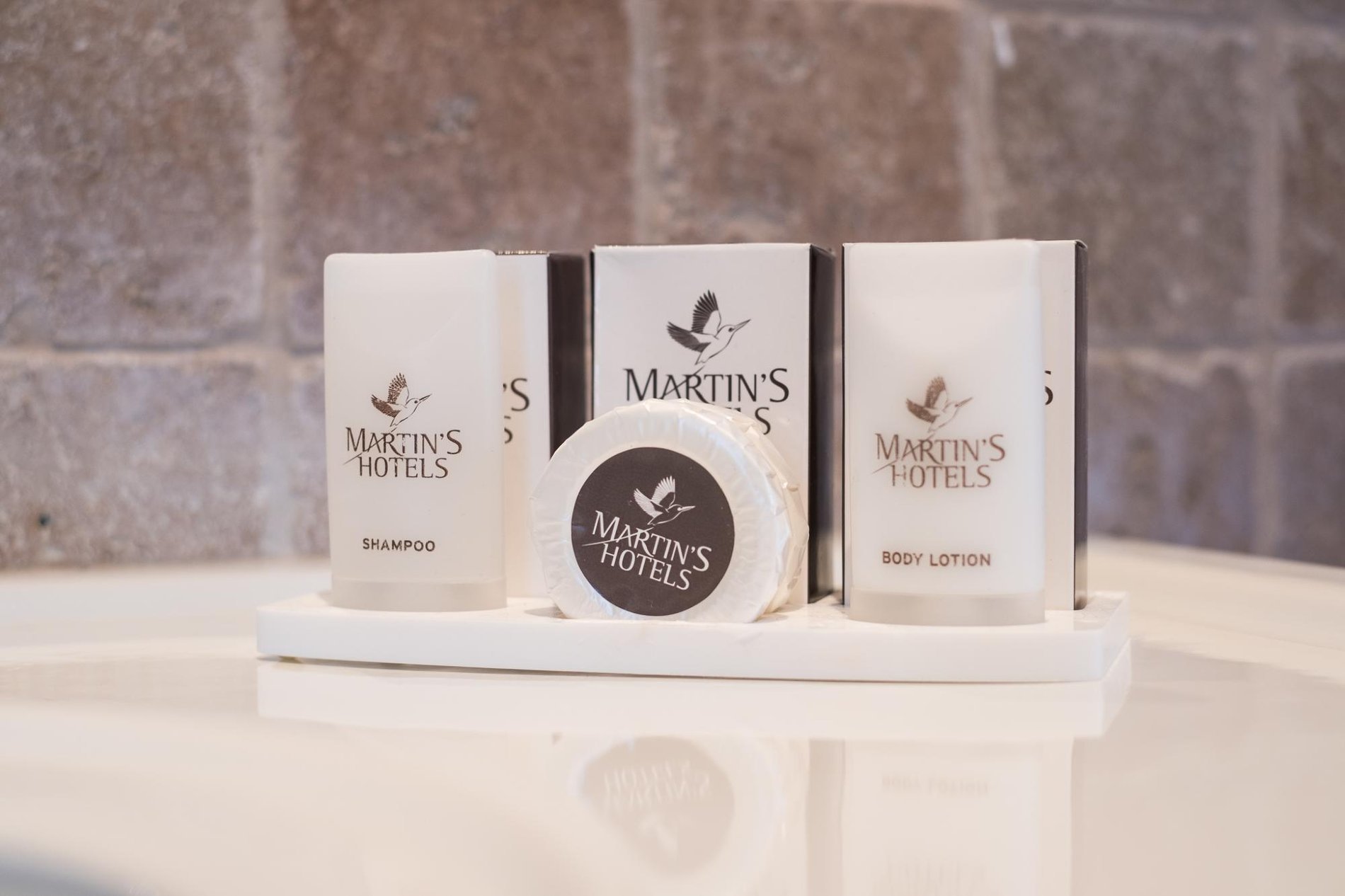 Produits de toilette exclusifs Martin’s Hotels dans une ambiance luxueuse.