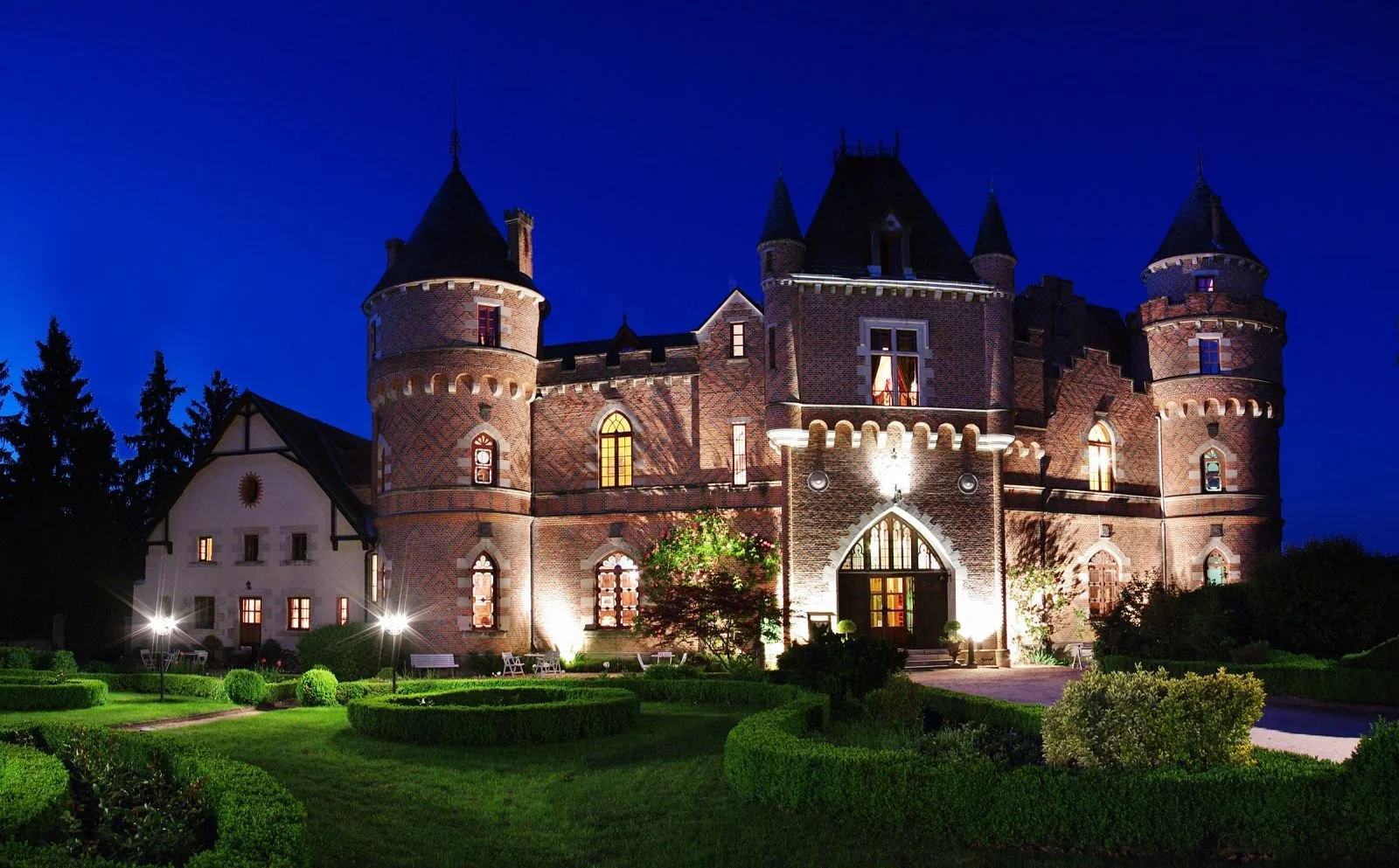 Chateau de Maulmont