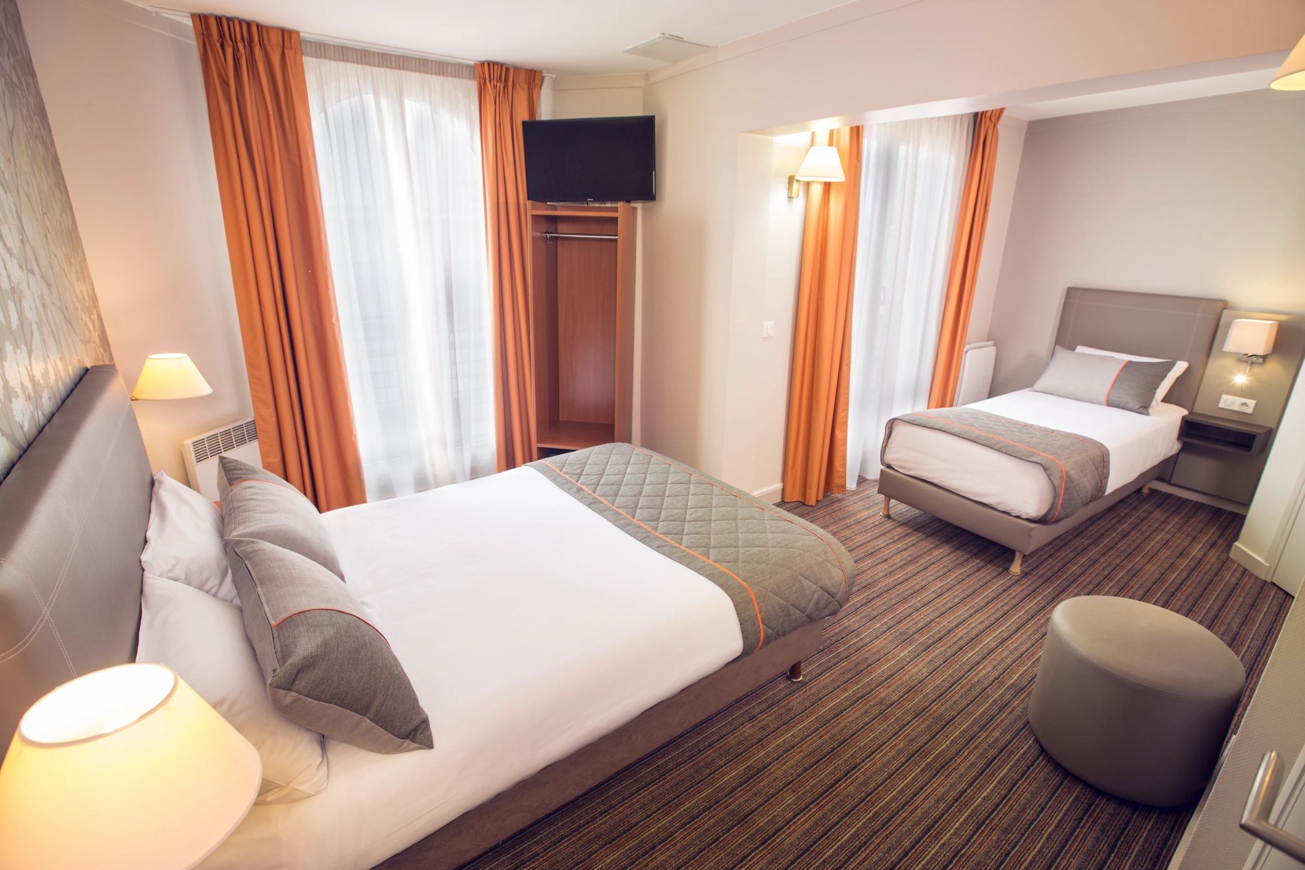 Chambre Supérieure Double au Timhotel, spacieuse et lumineuse
