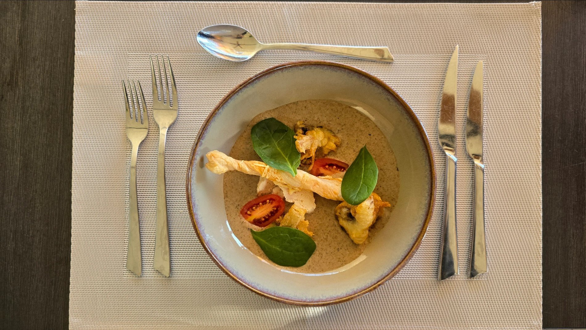 72fdbbb1-5298-4dec-9d58-6a1a58a0eebe