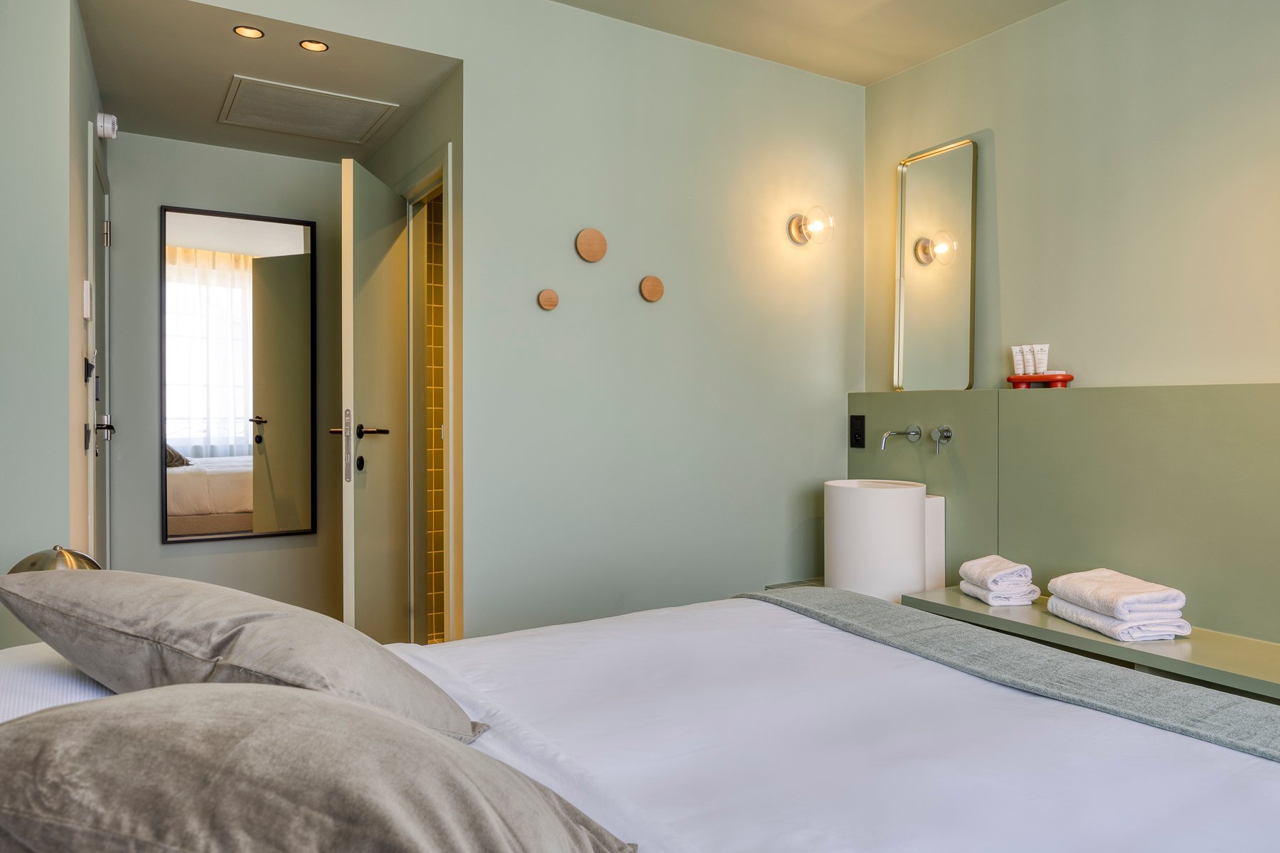 73b845fb-072b-4761-80d3-1c7eca6de3e3