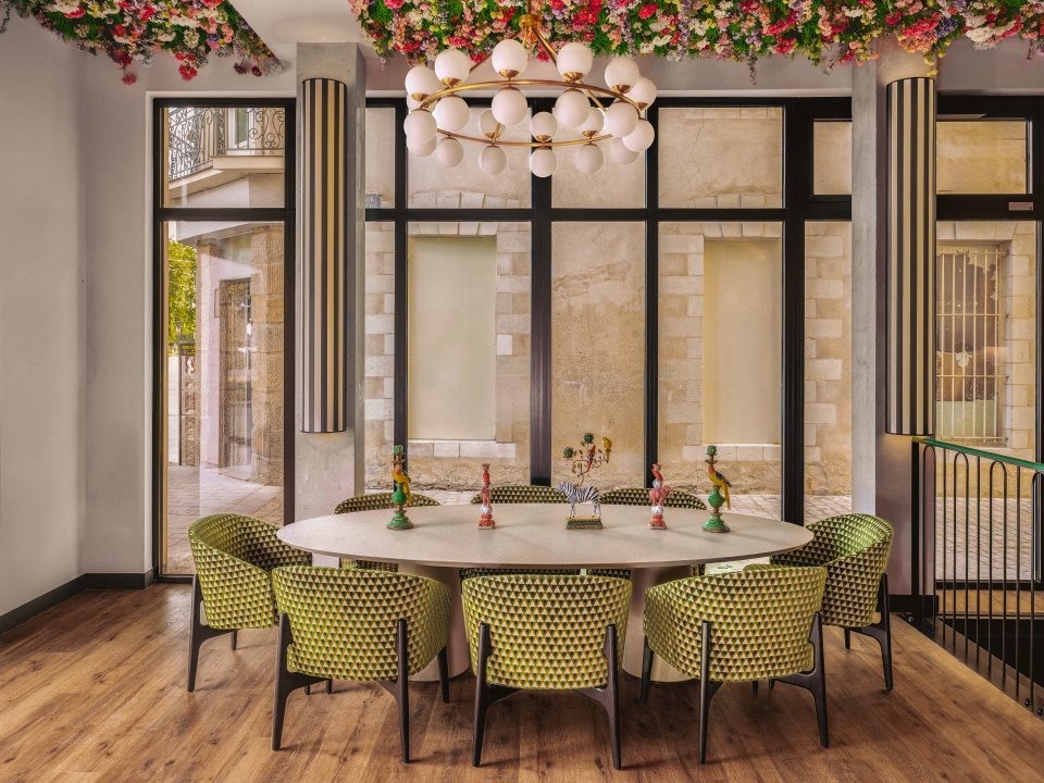 74534242-25c7-464b-bbbb-b7209571ec1a