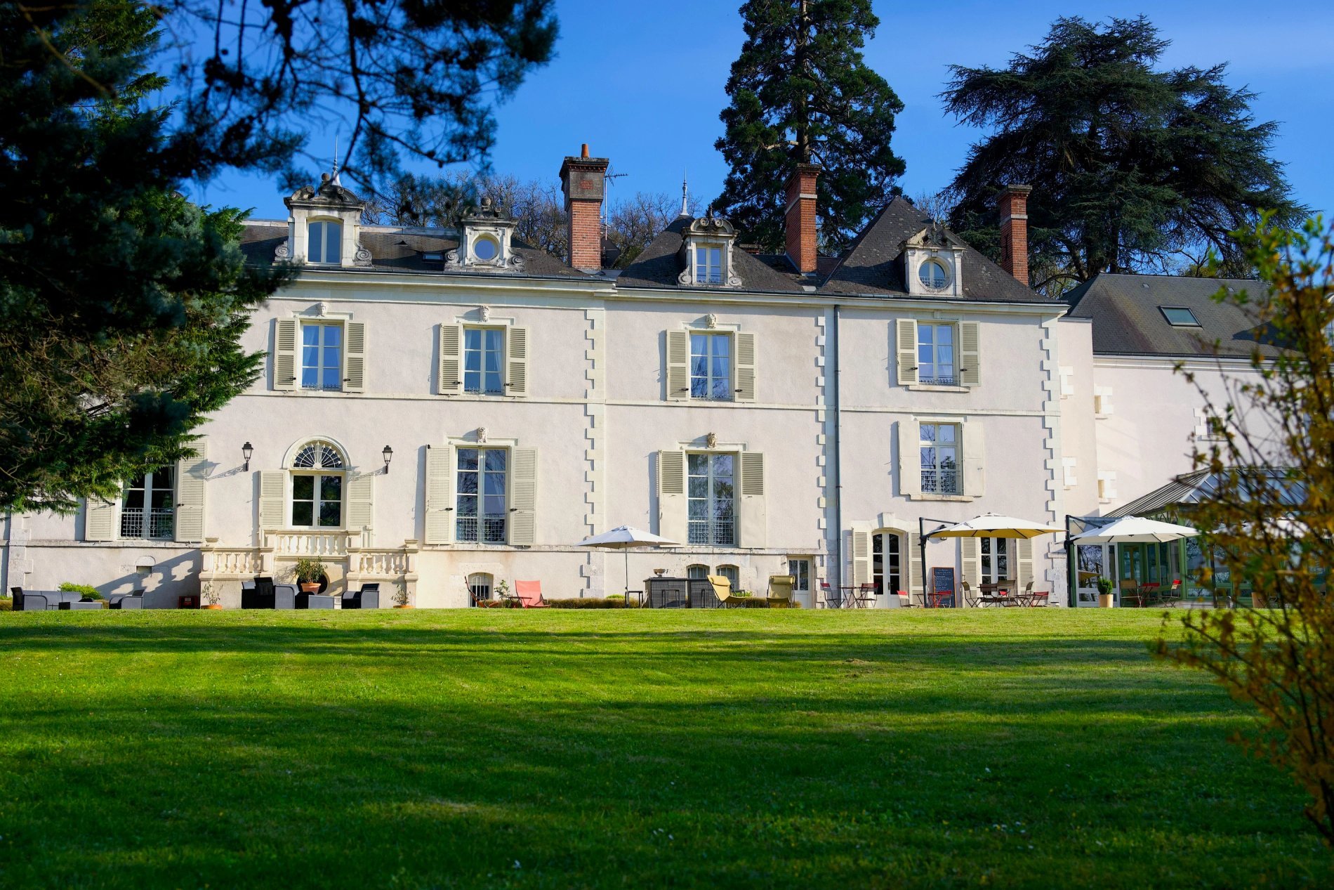 74dff7c1-cc62-42b6-b3c3-d30295e59a27