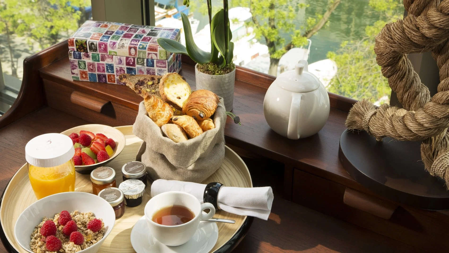 Goralska | Breakfast in the room