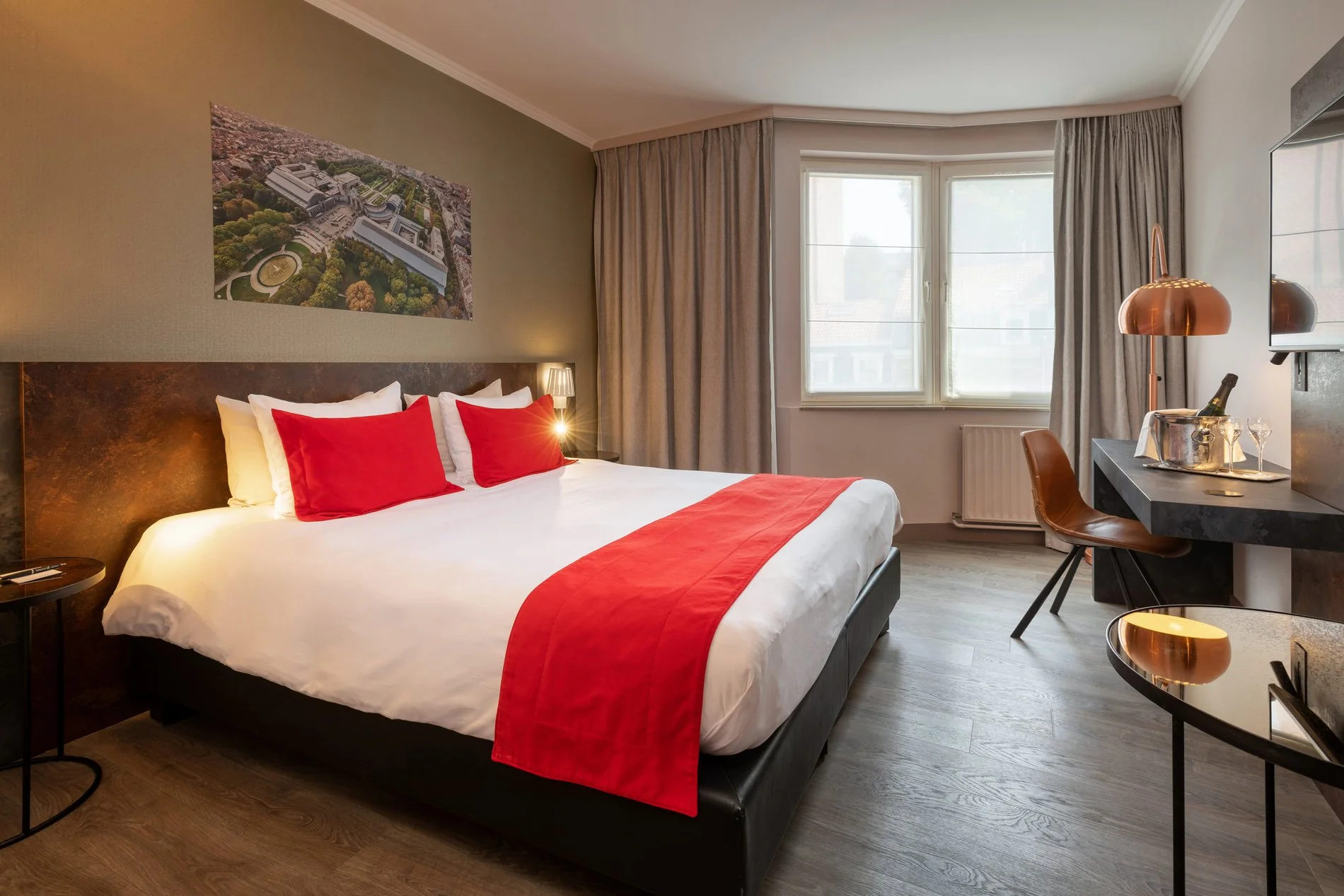 Chambre double avec vue et fauteuil au Martin's Brussels EU