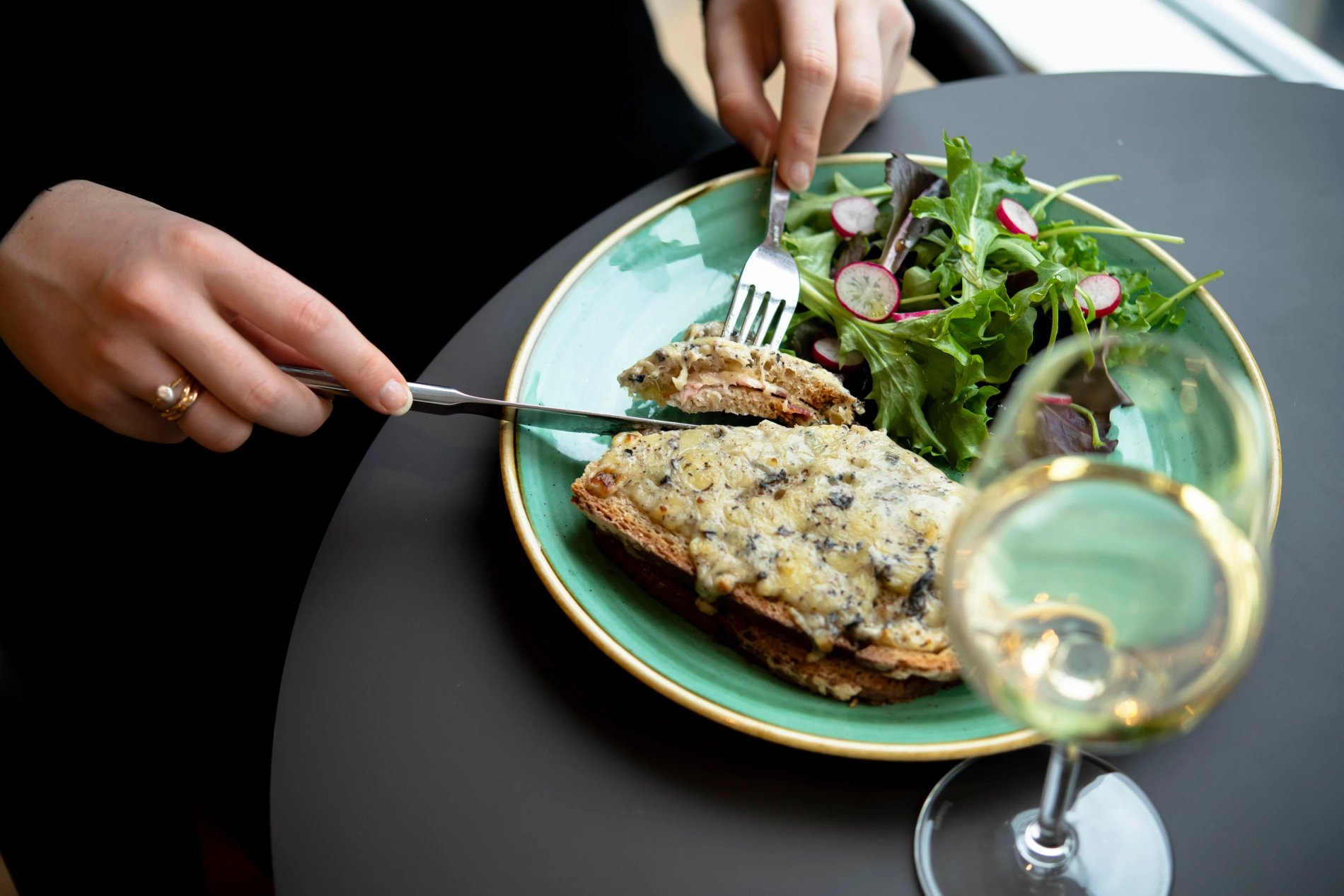 75d861b4-aa5e-4230-8d4a-4e8e82882152