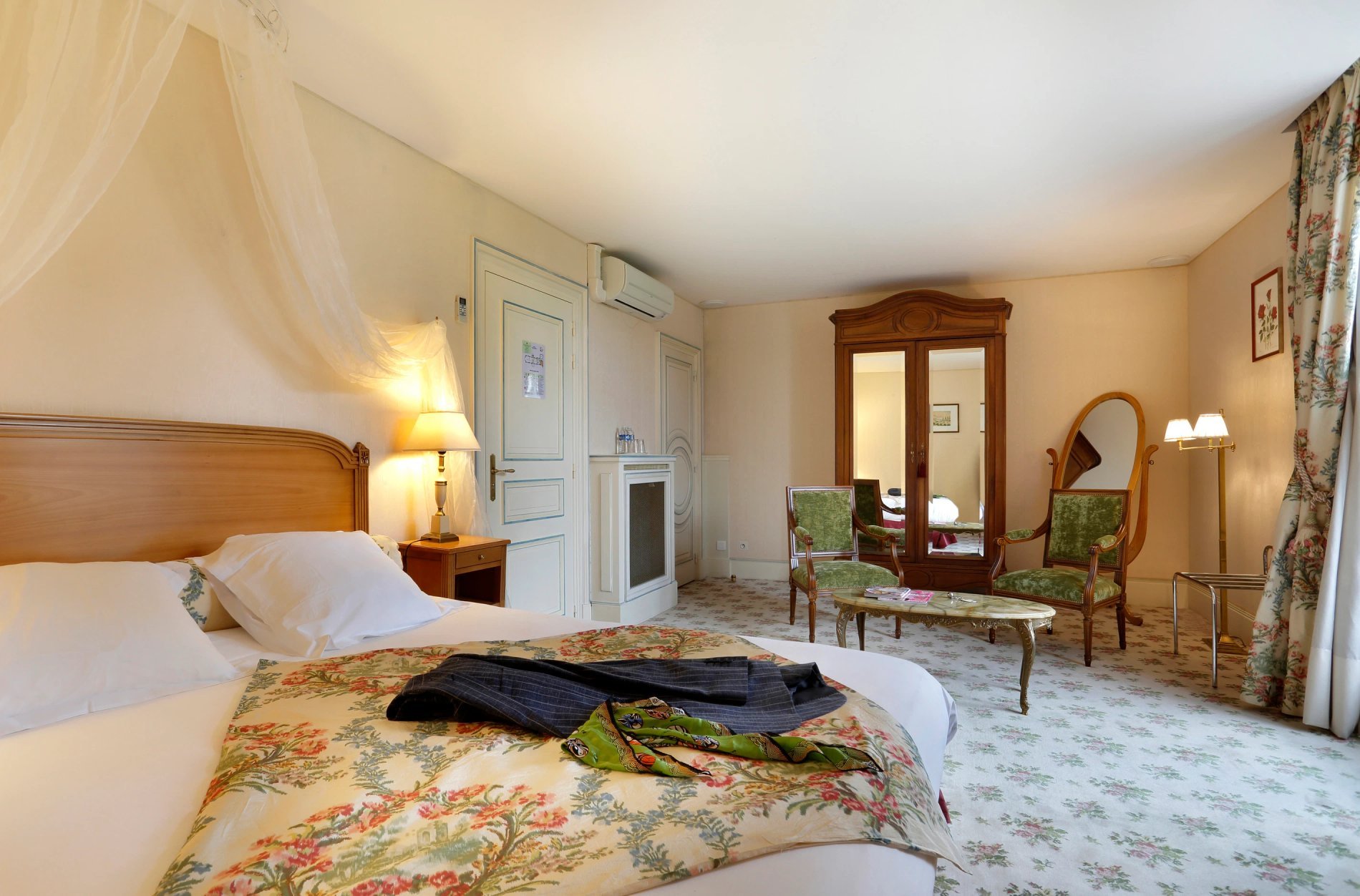 75db6d9f-a36d-4e1b-b44e-ba2c410b51d8