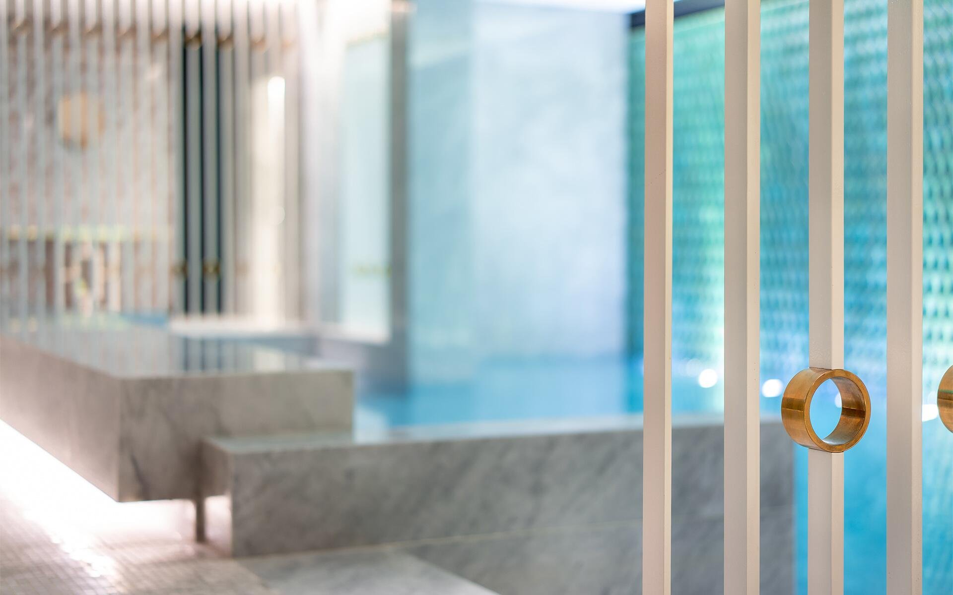 Indoor pool spa luxury hotel porto