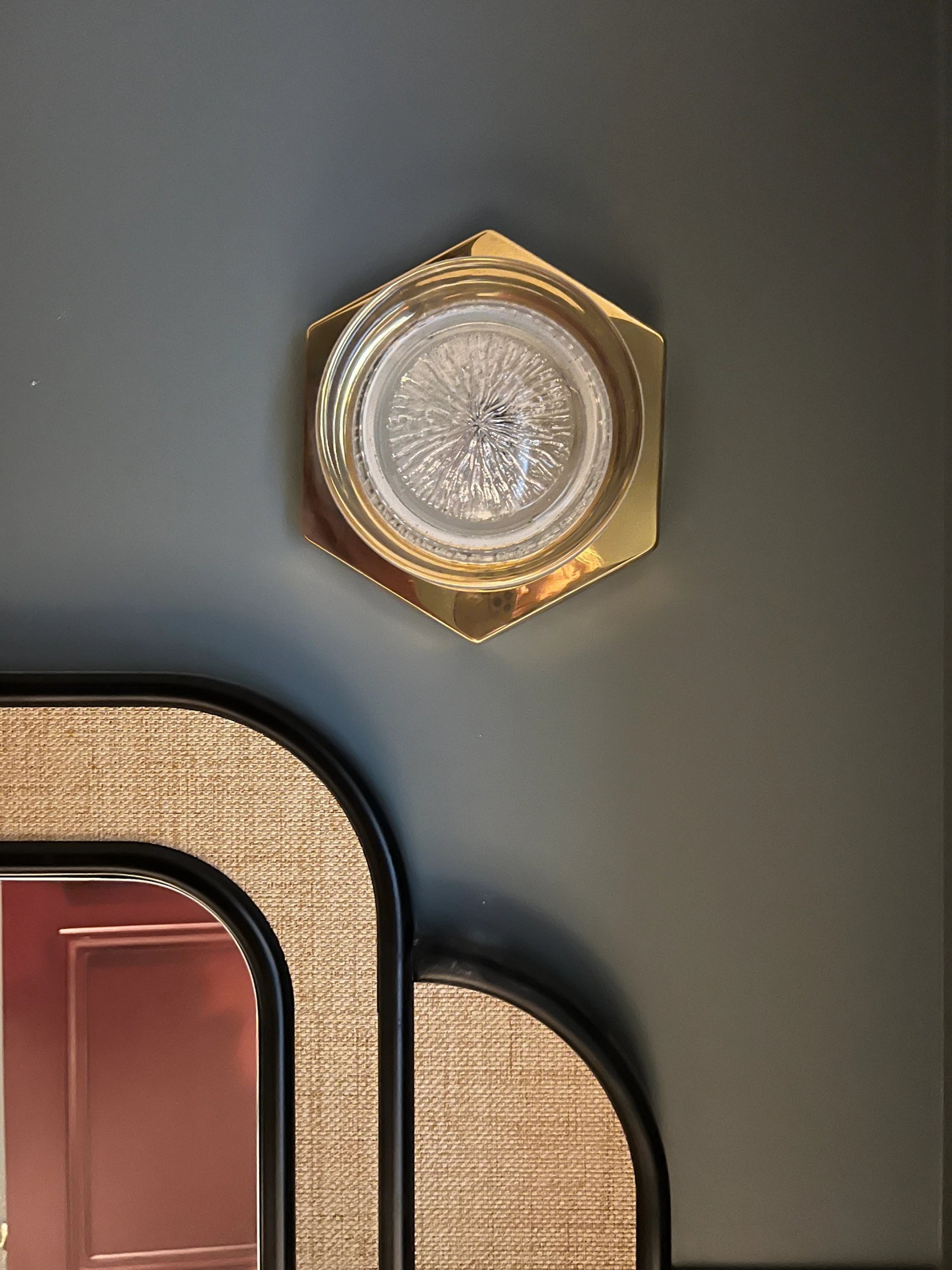 760b9052-93fc-4945-8aea-43534cd5f364