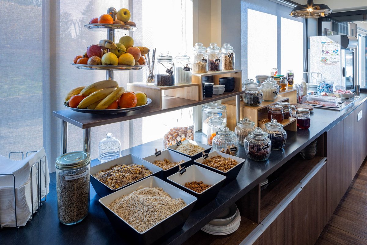 Hotel met tweepersoonskamers aan het meer van Naussac