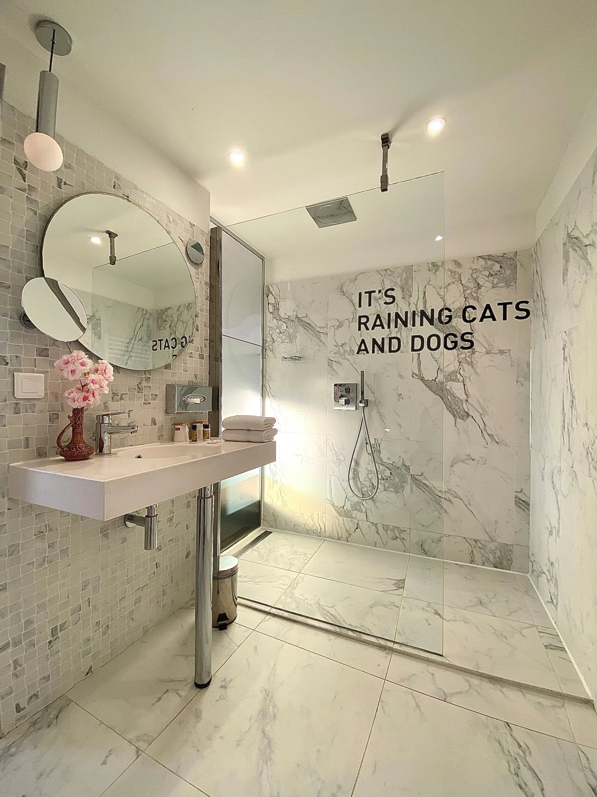 Hôtel Cannes Centre Univers, 