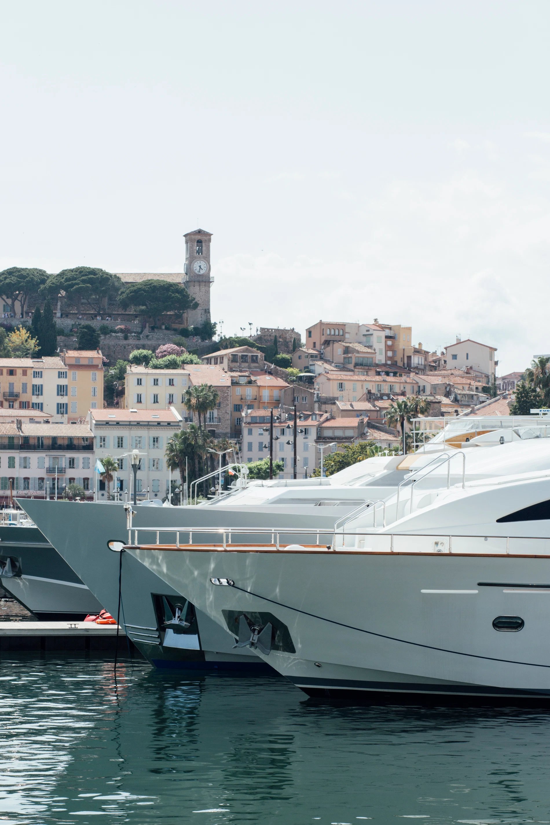 Hôtel Cannes Centre Univers, Vue sur le Vieux-Port et le quartier du Suquet à Cannes