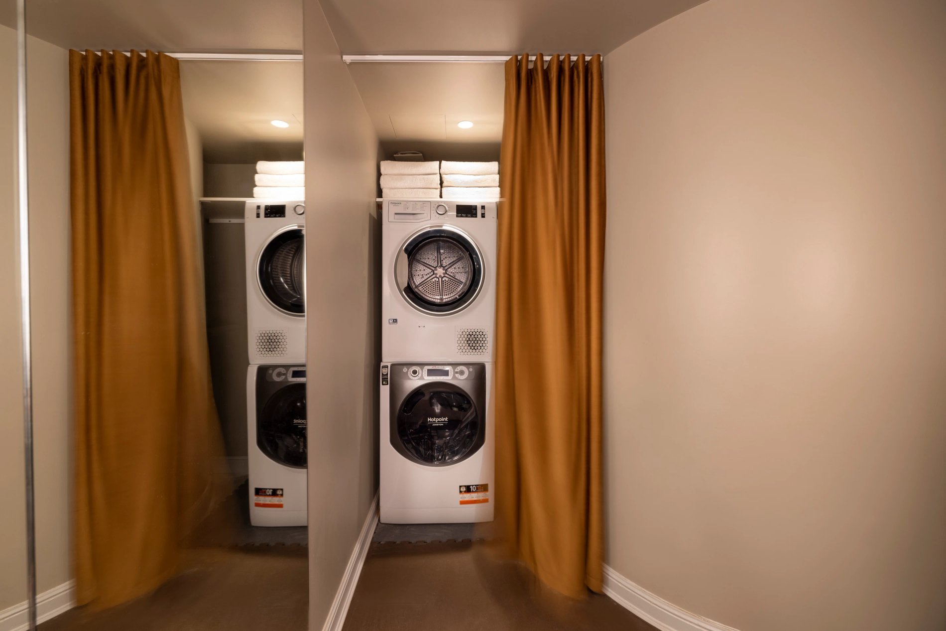 Maison Cardinal Furstemberg Airbnb Rent Appartment Laundry room