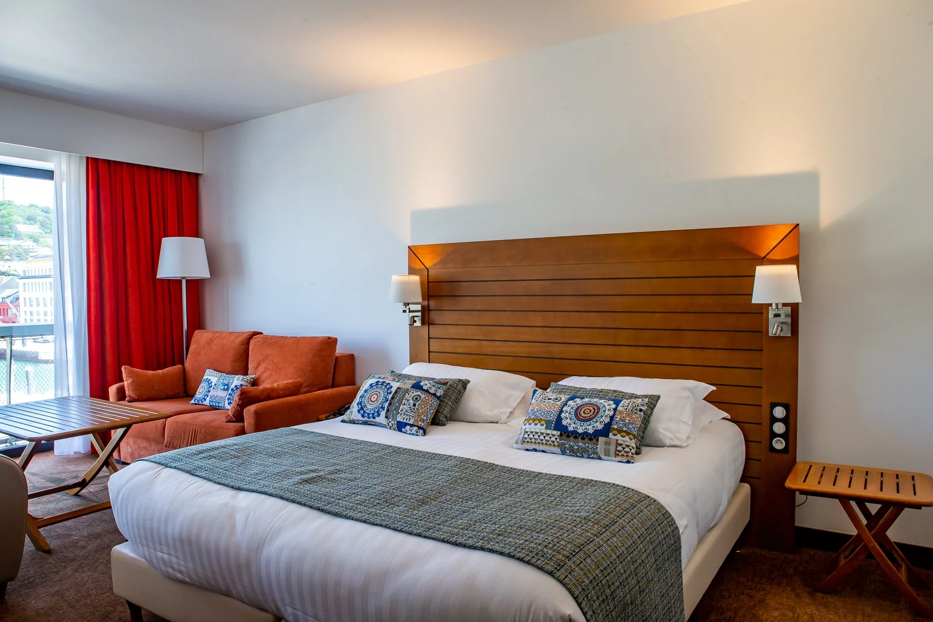 Les randonnées d'Etretat à Petites Dalles, parcourez la Côte d'Albâtre 8 Chambre Superieure Vue Mer Hotel le grand pavoisCStephaneLeroy 0249.jpg