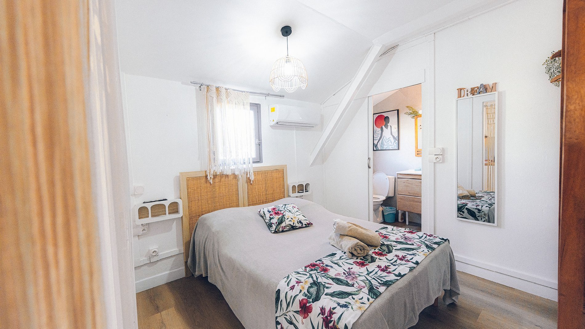 7b53bbe8-44e2-4329-a7df-56744856785c