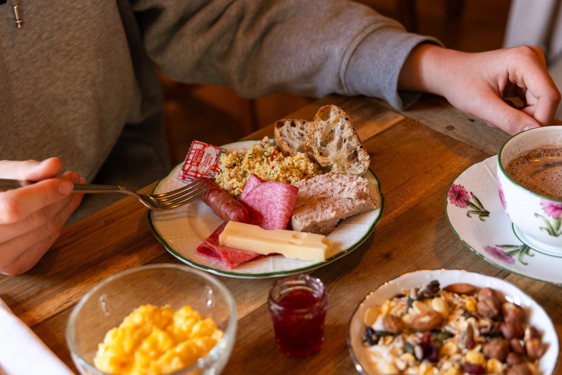 7c608721-144b-4de3-968d-a1e32a229037