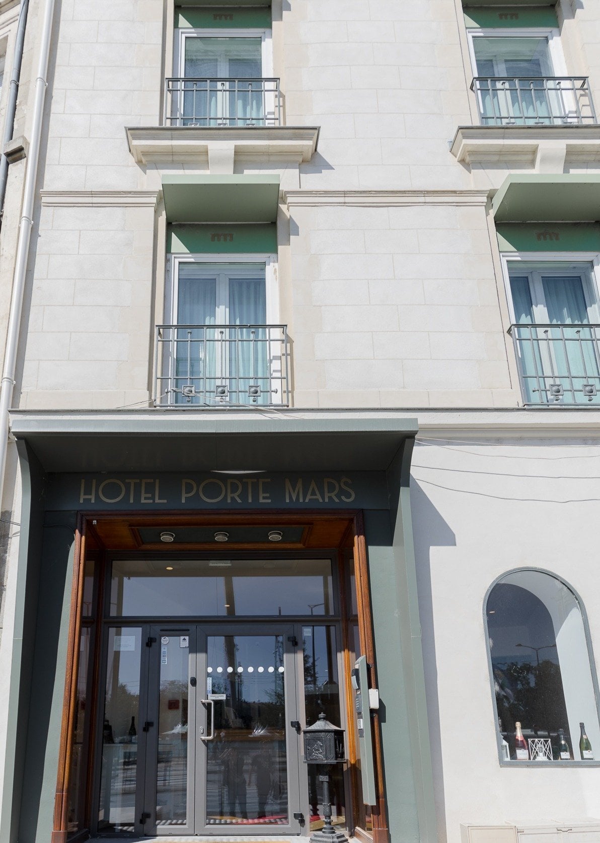 7c9c74c7-0c97-4255-bccf-0c1a5cc12c3a