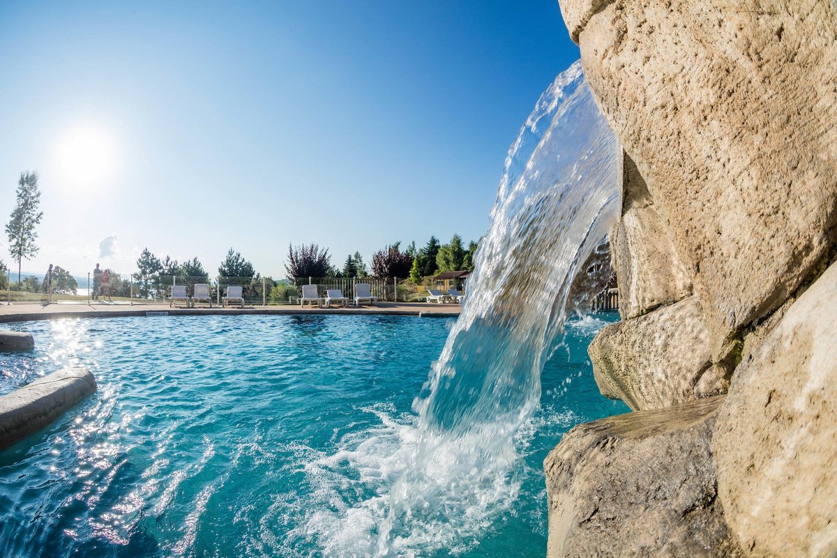 Yoga retraite in Lozere, Meer van Naussac (48)