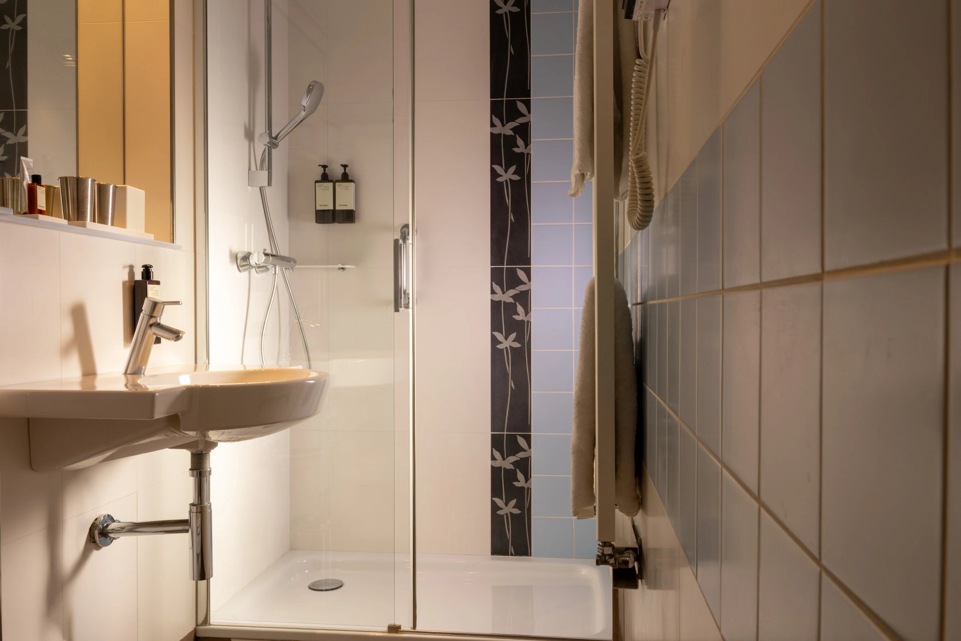 7d46012b-99d6-4234-baf5-19838bc9dee5