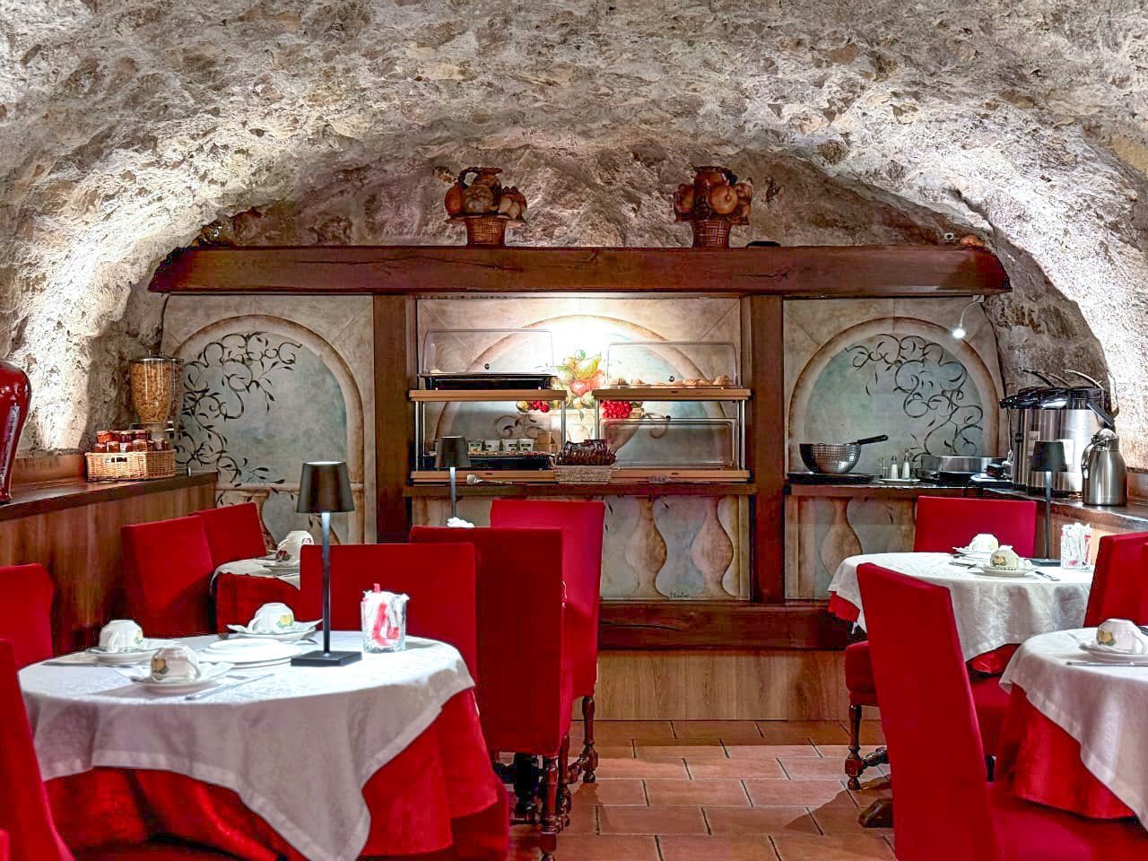 7d566176-fb42-4529-8c6b-878912444c35