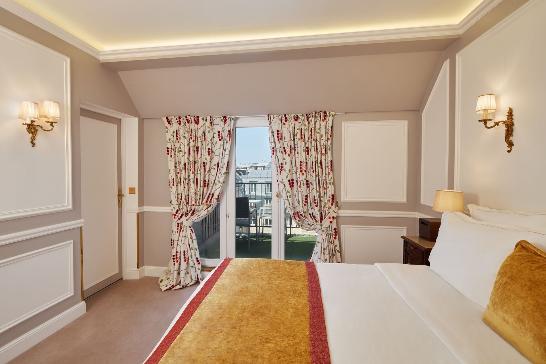 Hotel Regina Louvre Suite Famille