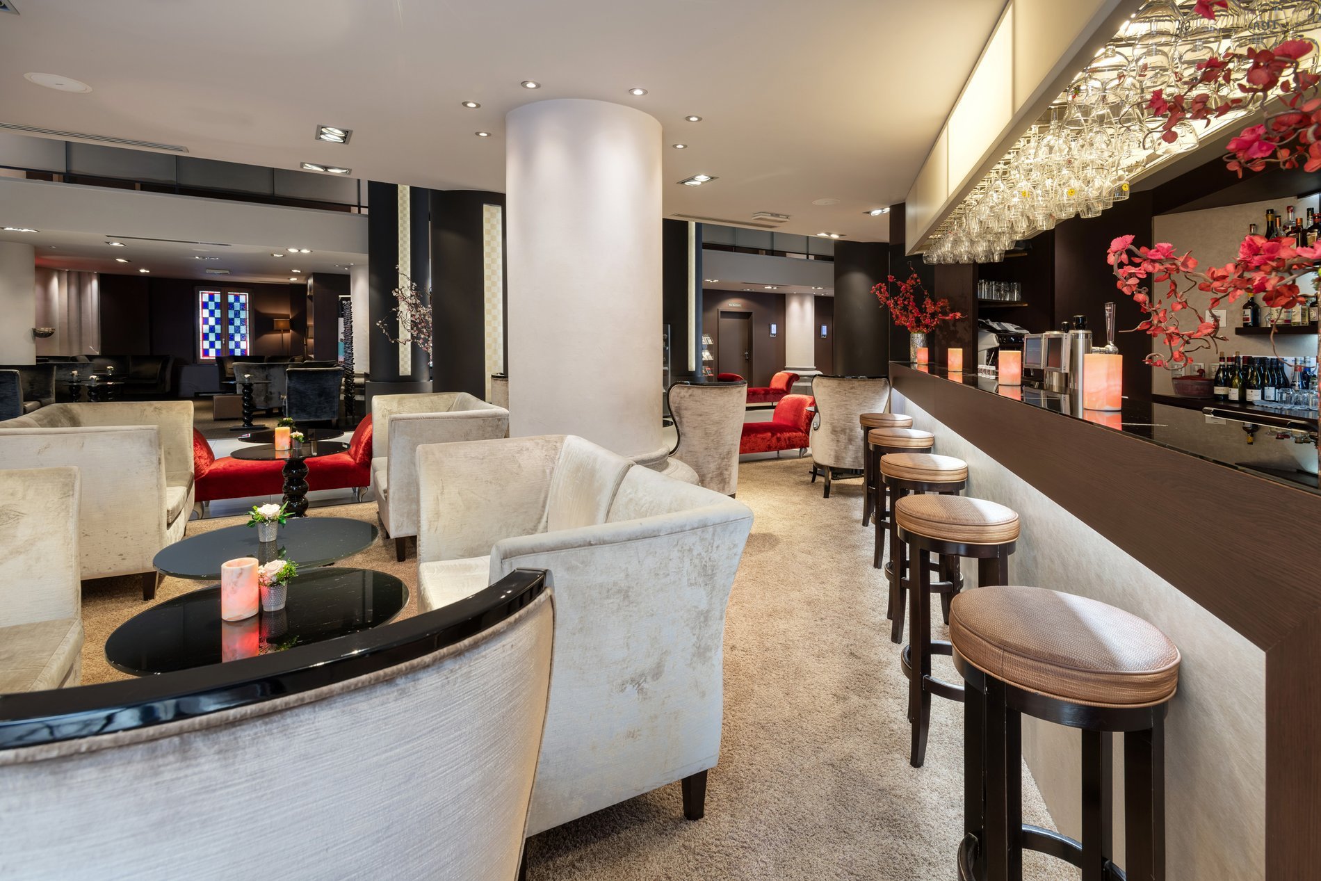 Moderne bar in Martin's Patershof, een uniek en gastvrij hotel in Mechelen.