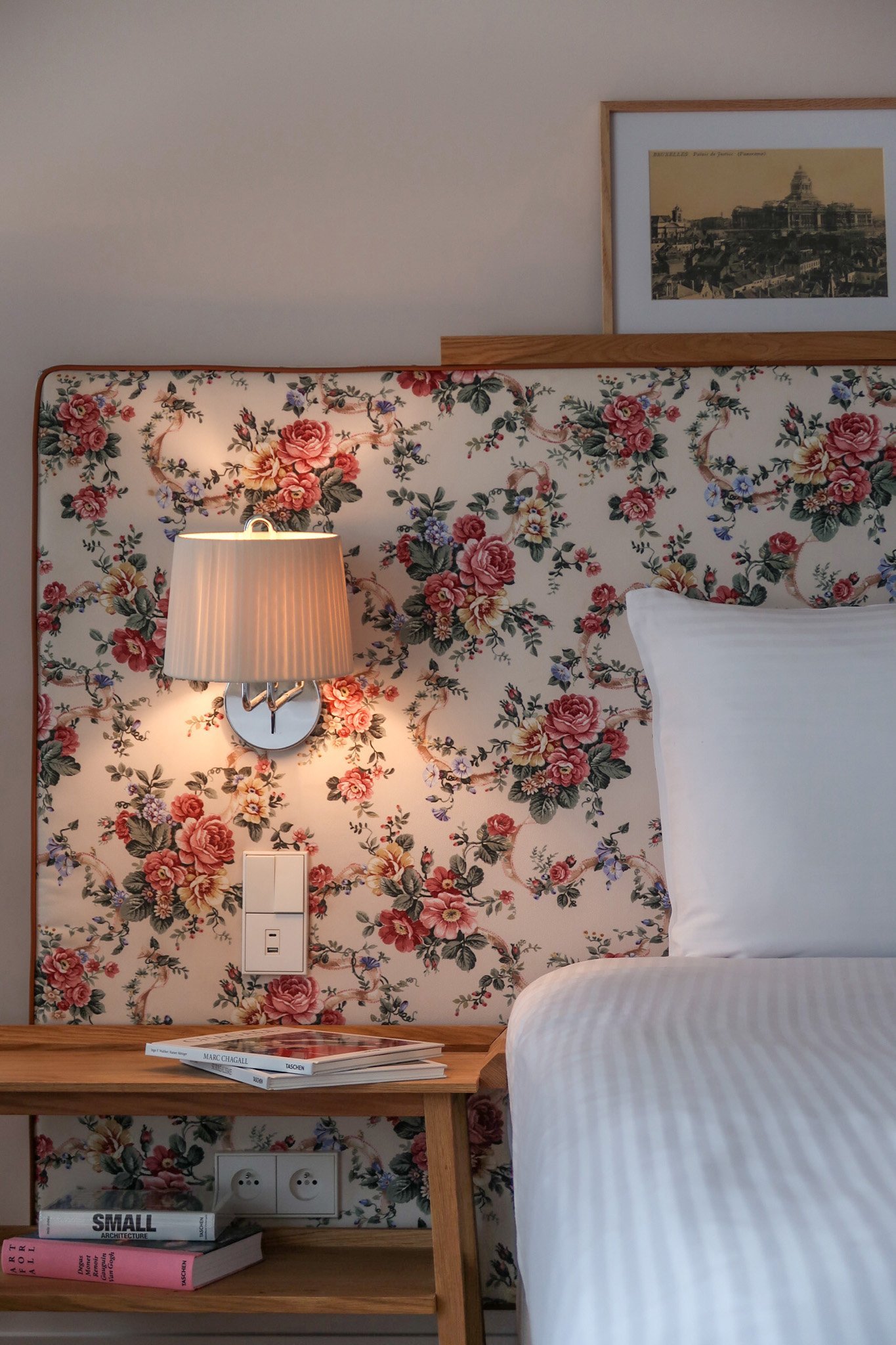 7dc969c3-e228-4738-98f8-6618307f3de4