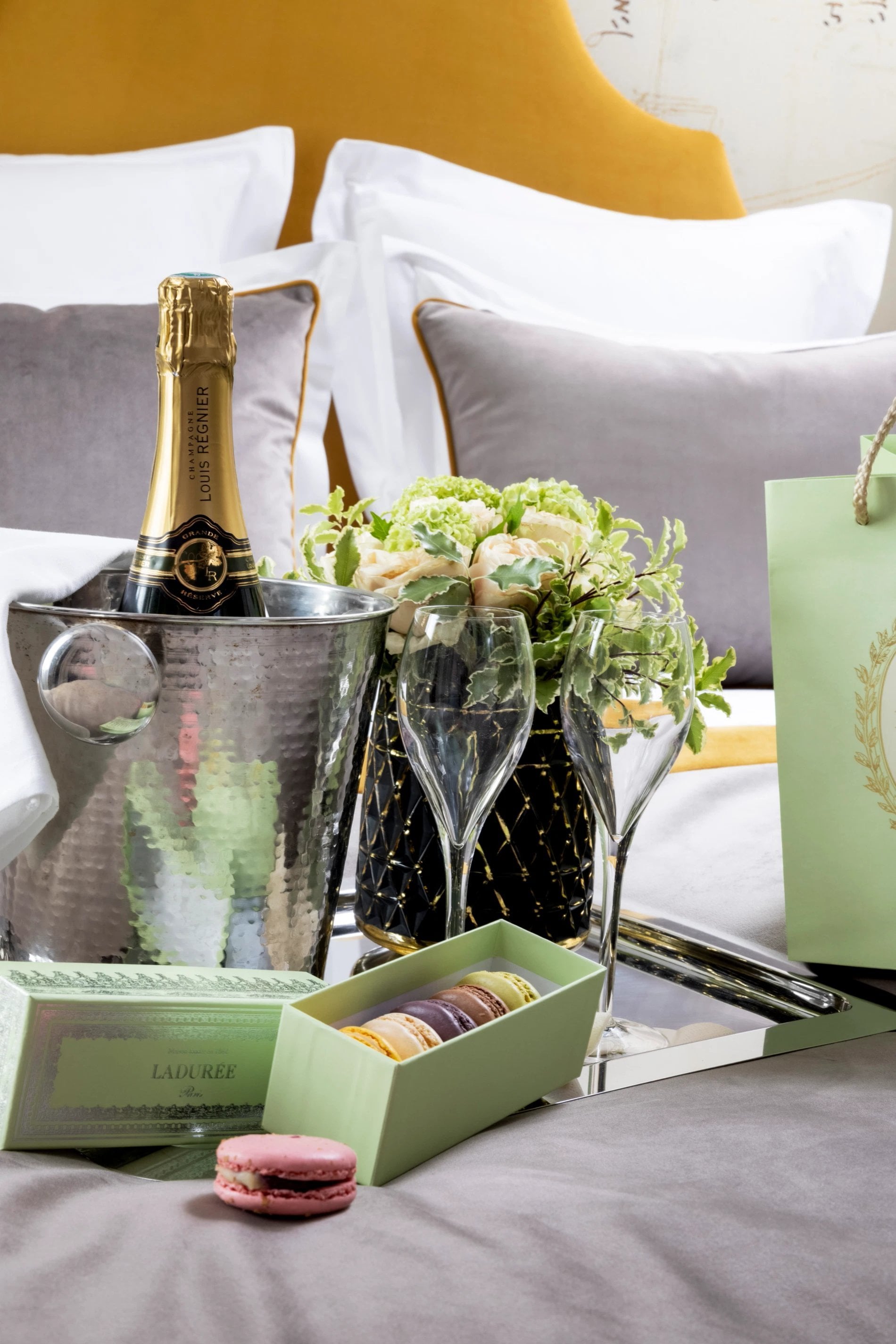 Hôtel Vinci Due Package Romantique Champagne Macarons