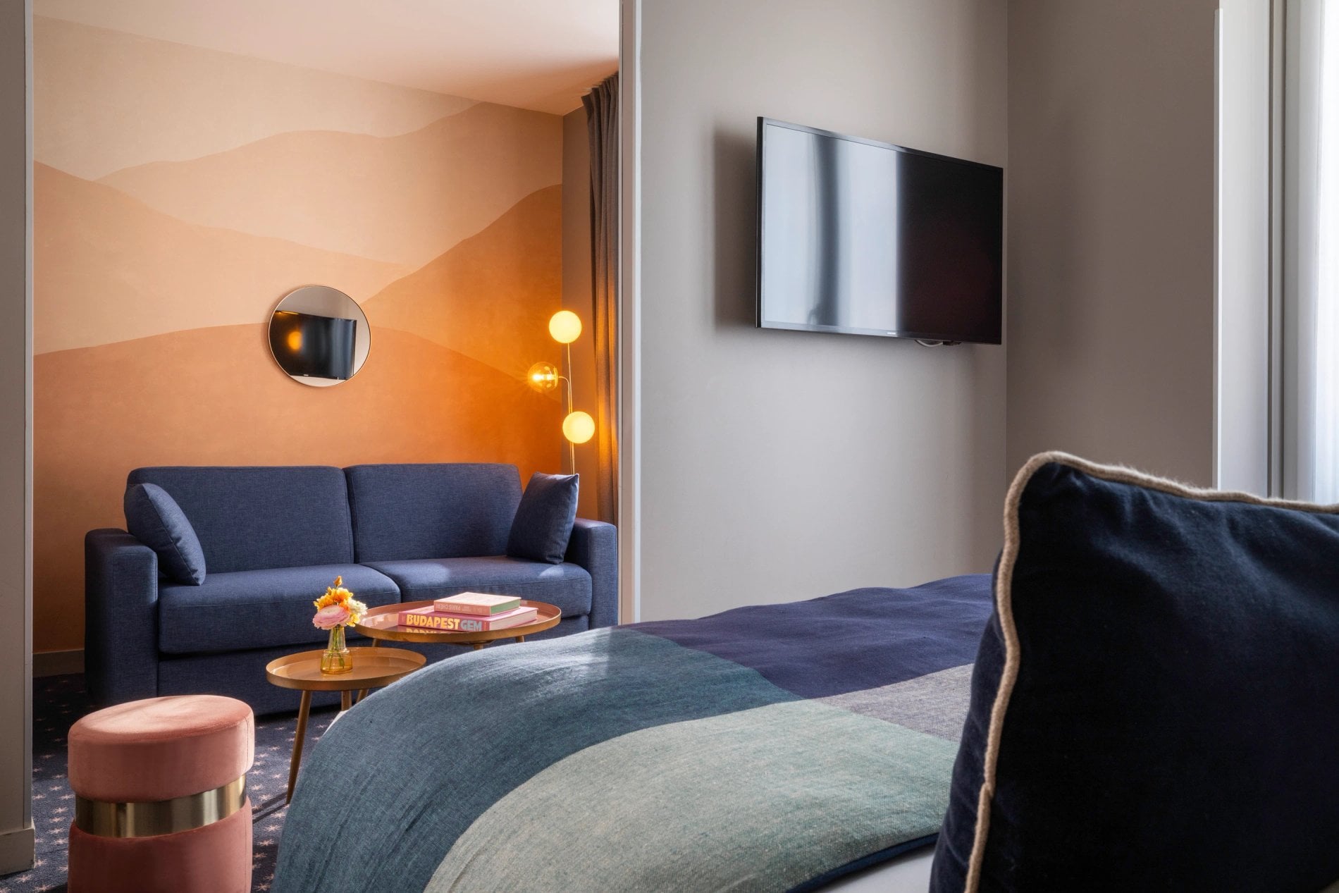 Hôtel Maxim Folies Chambre Junior Suite TV Canapé-lit