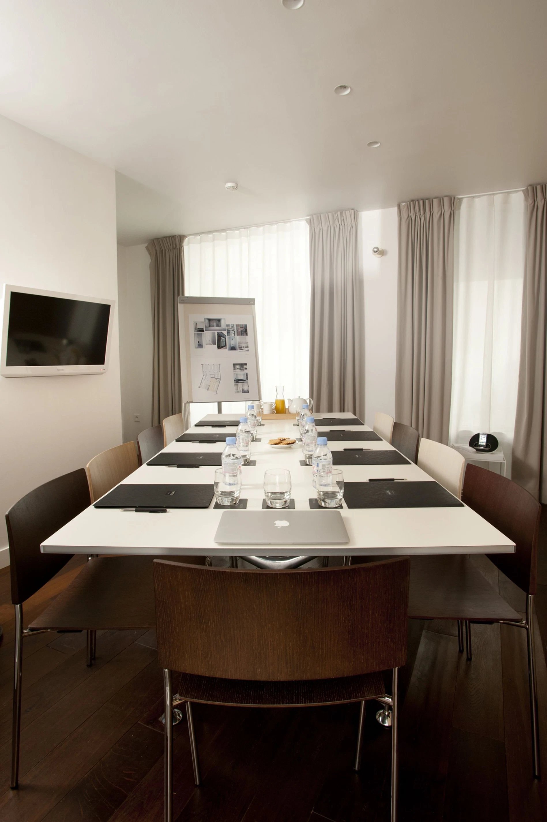 805fd1c1-ba36-41e8-a85e-517ae6761c6e