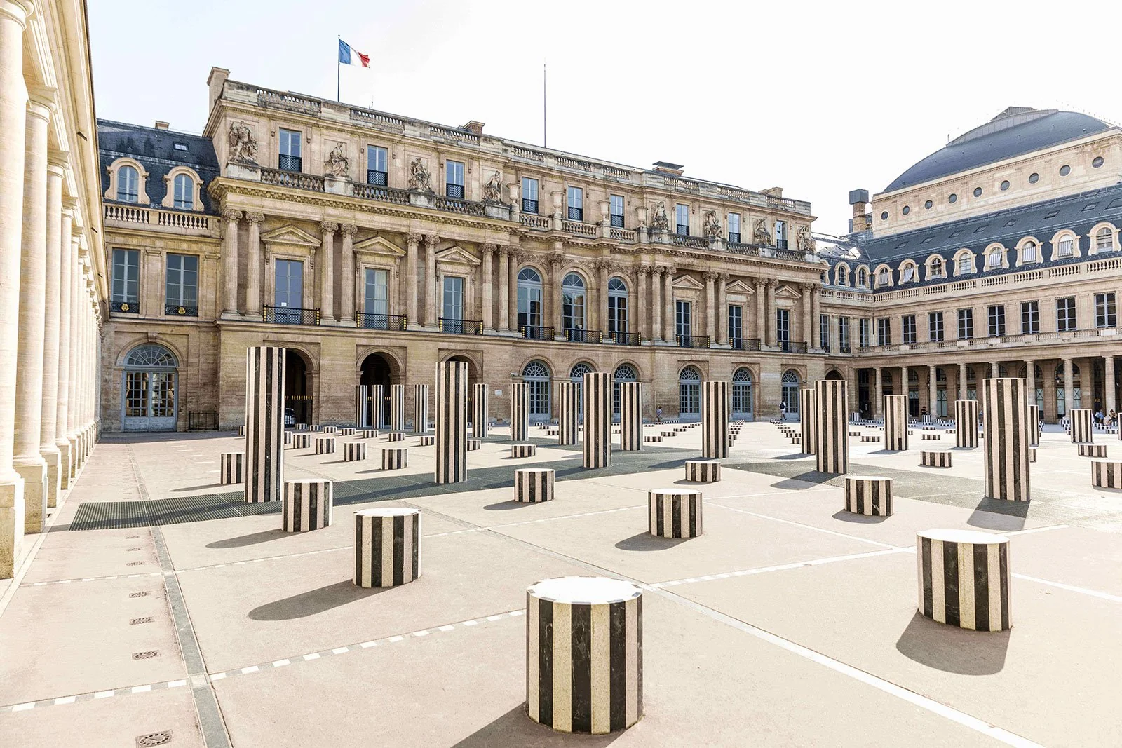Grand Hôtel du Palais Royal | Colonne de Buren