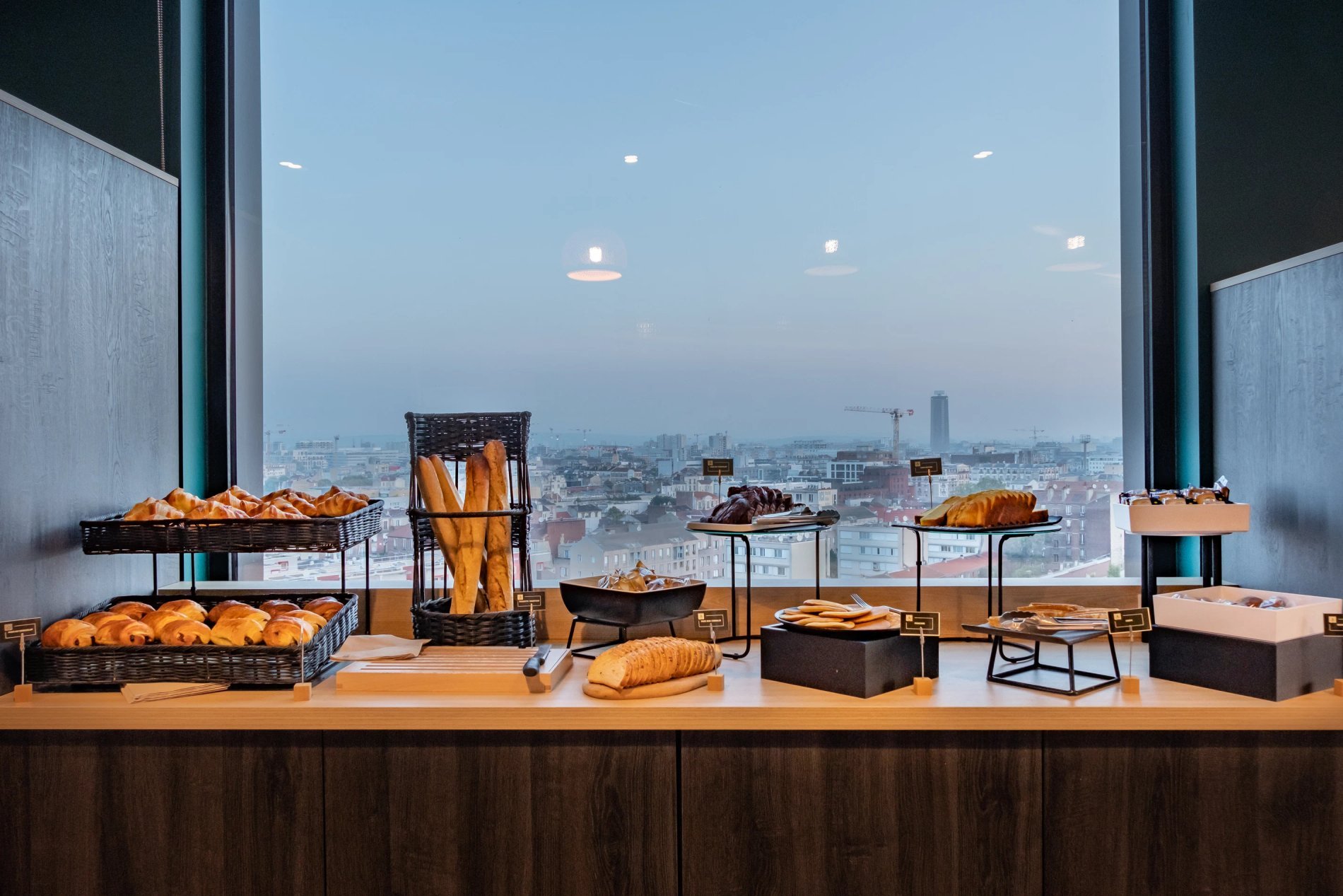 Hôtel Maison Montmartre Paris Les Puces**** | Montmartre | Breakfast paris 18