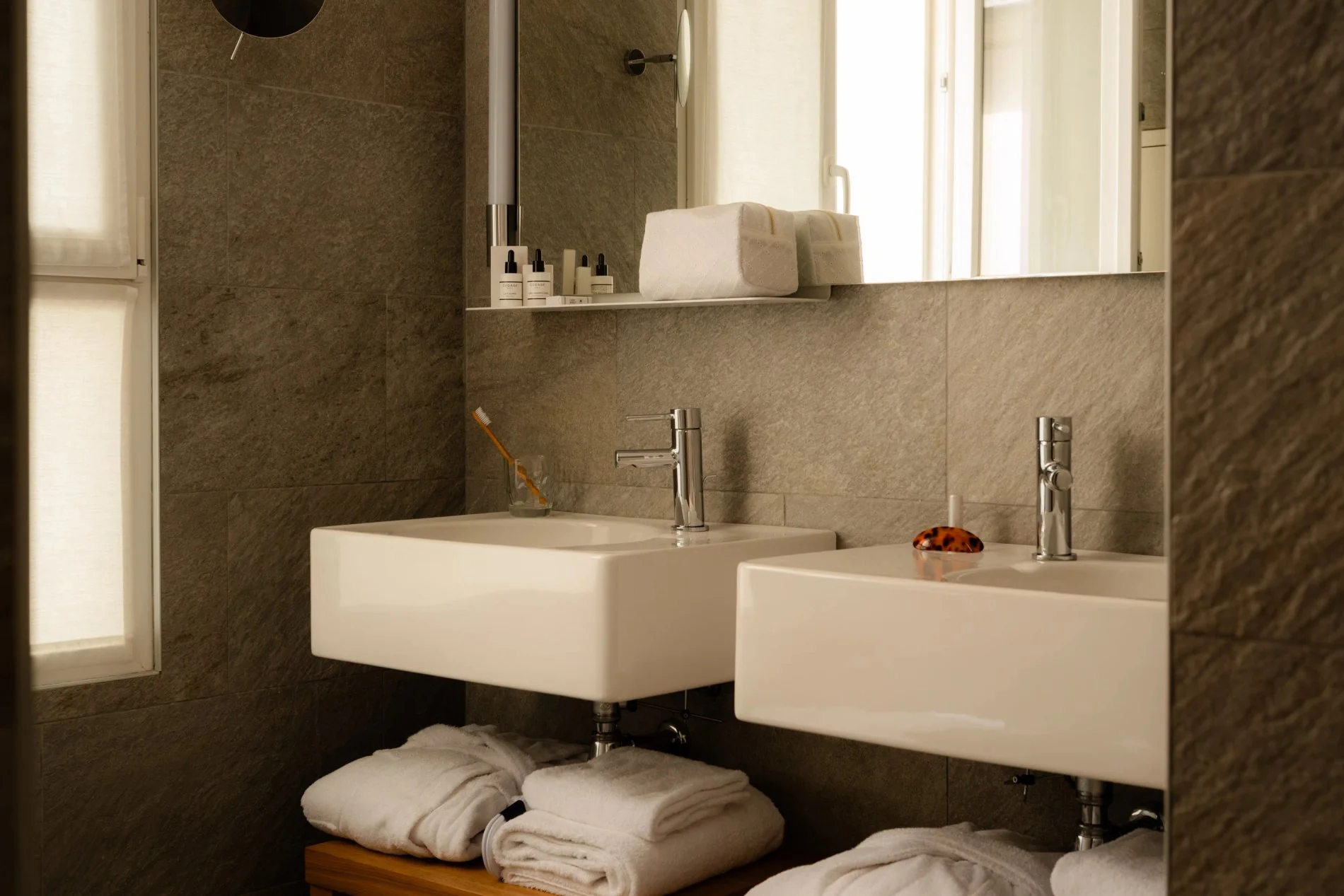 chambre executive 9 hotel République Paris