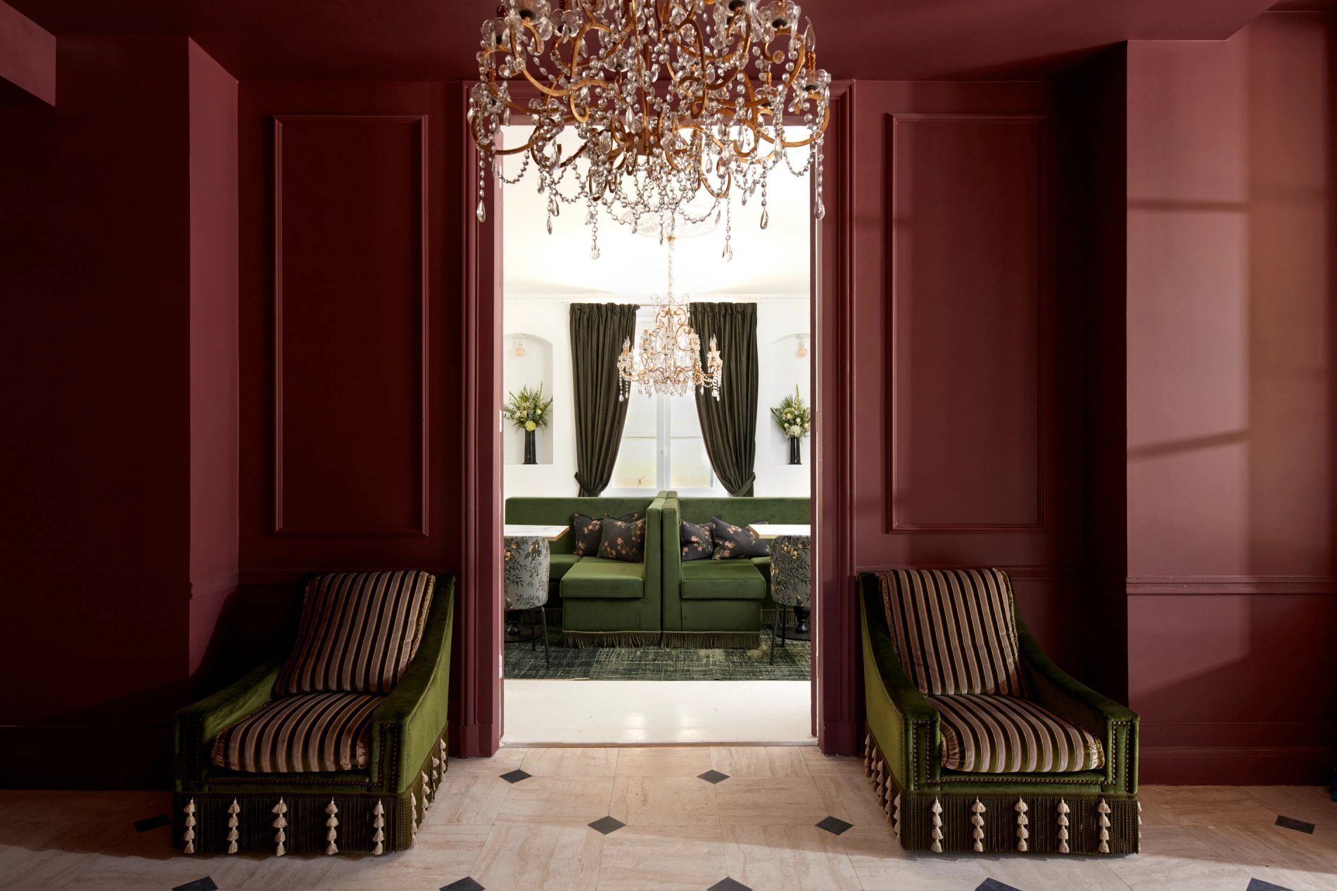 8206cae3-8d44-4ded-b0fb-2cdc7584b15e