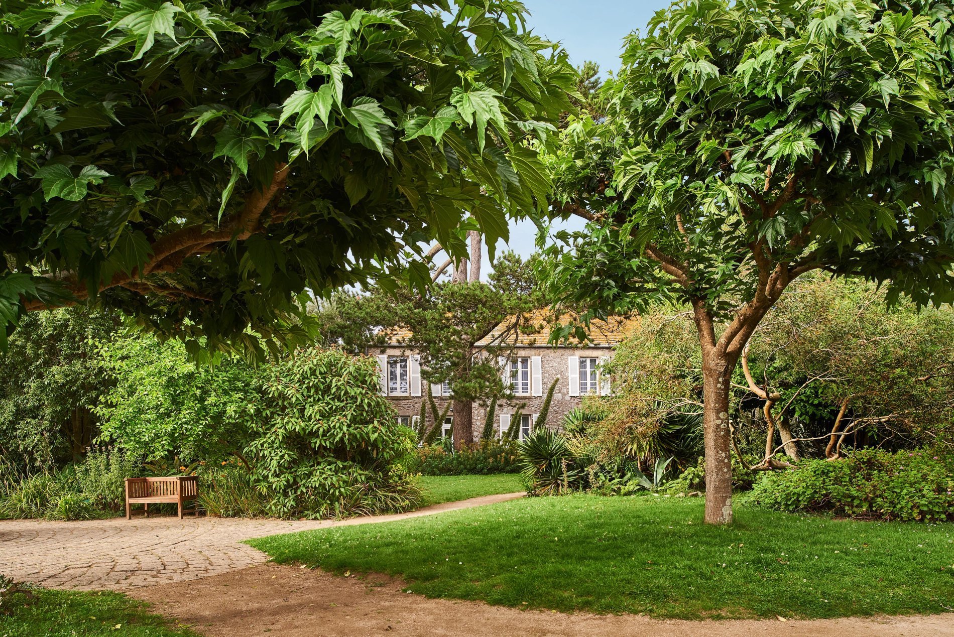 82b1ebec-1c18-47ba-8e92-f76142456f6a