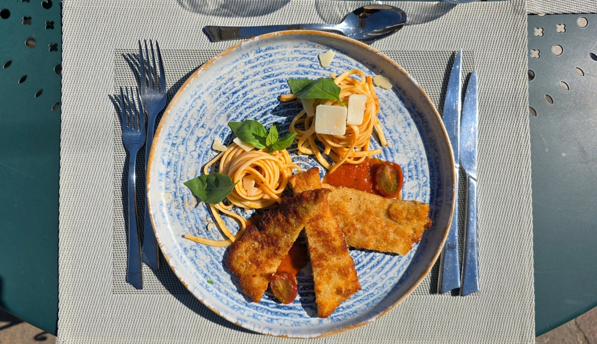 82e241f4-3f45-47cd-a81f-bca20a461254