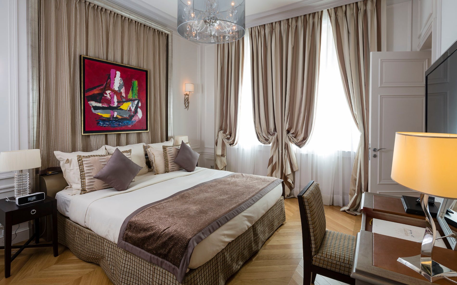 Majestic Hotel - SPA Champs-Elysées - Grande Deluxe Room
