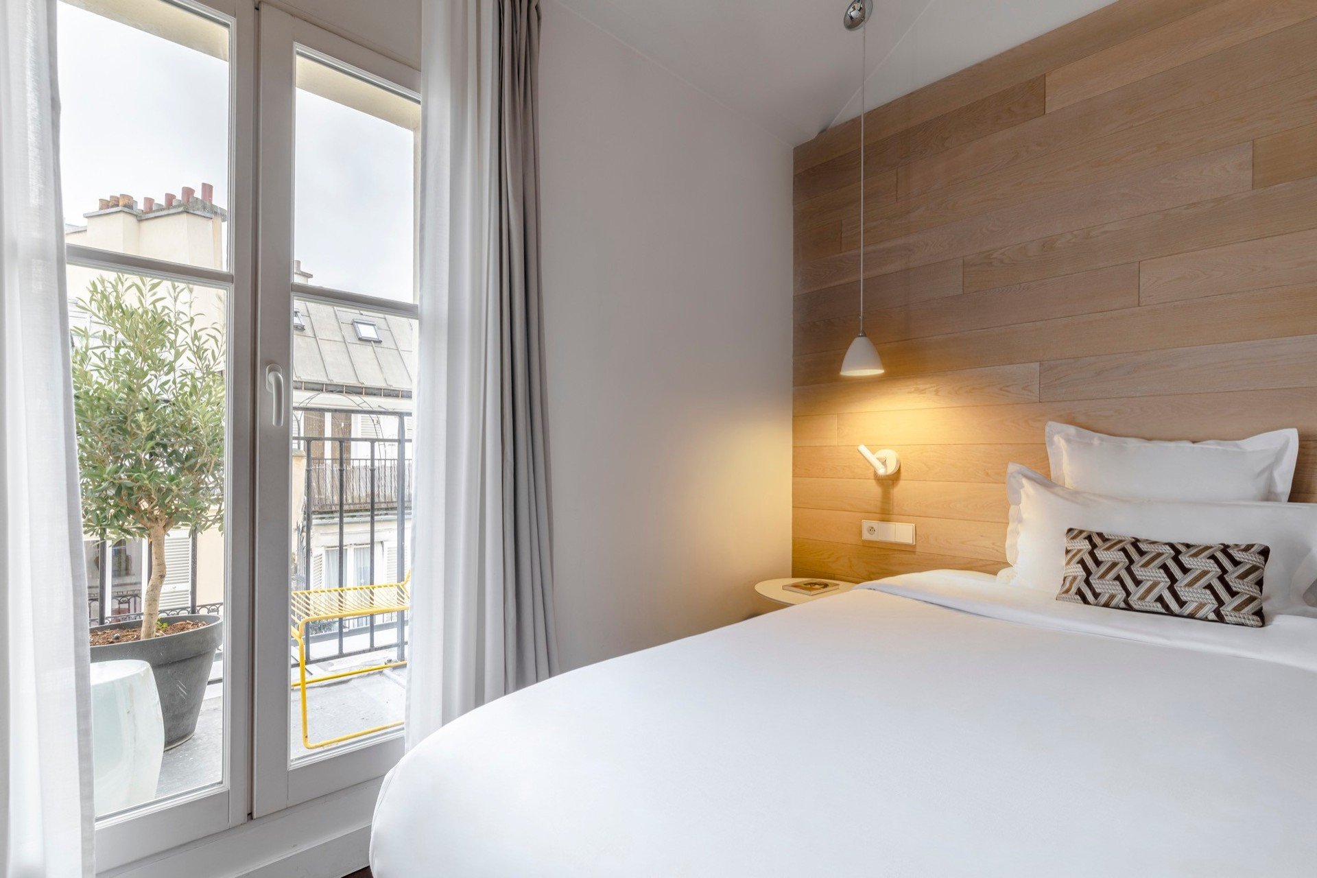 9 hotel opera paris club family